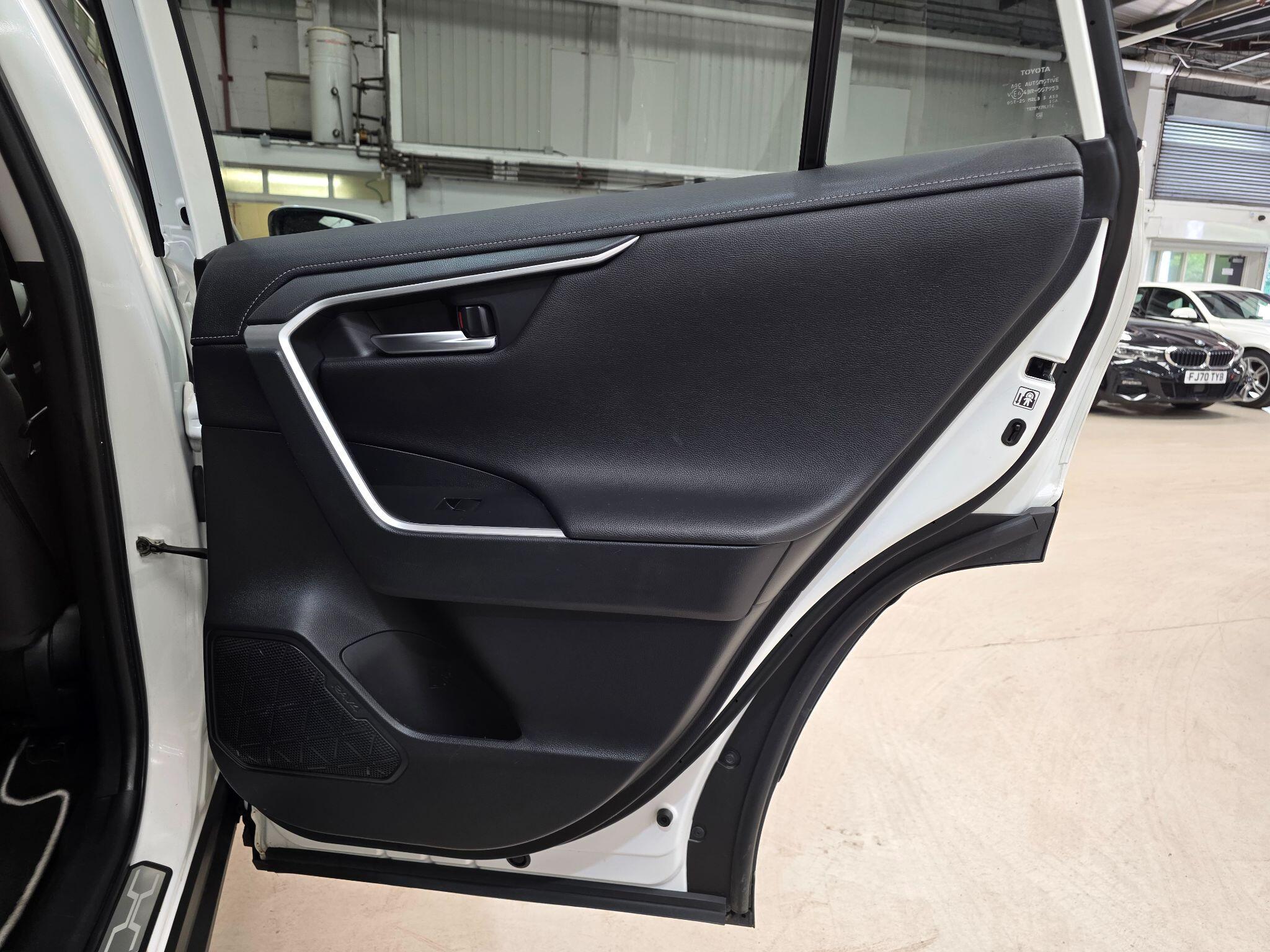 Toyota Rav4 view 20