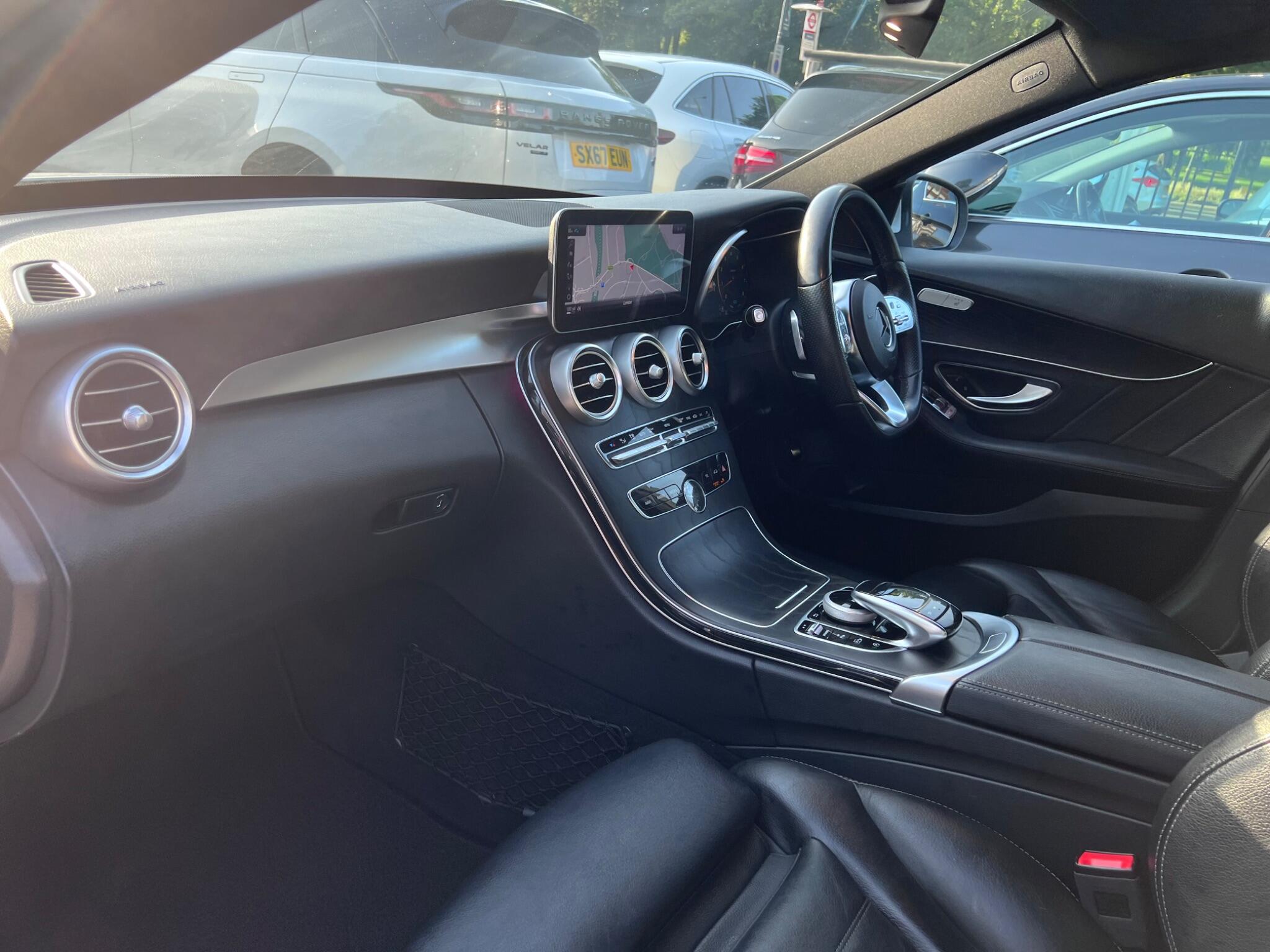 Mercedes-Benz C Class view 34