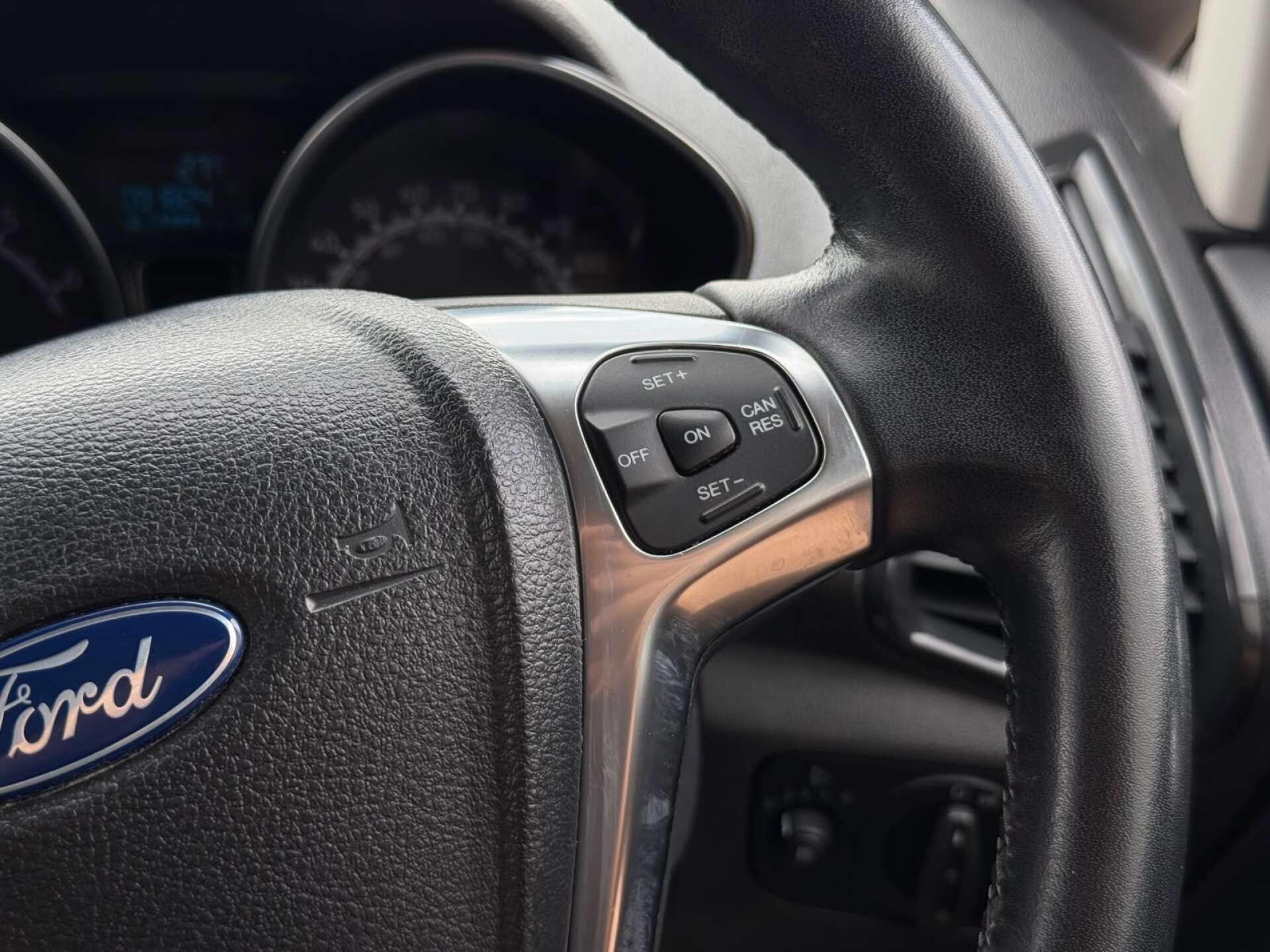 Ford Ecosport view 49
