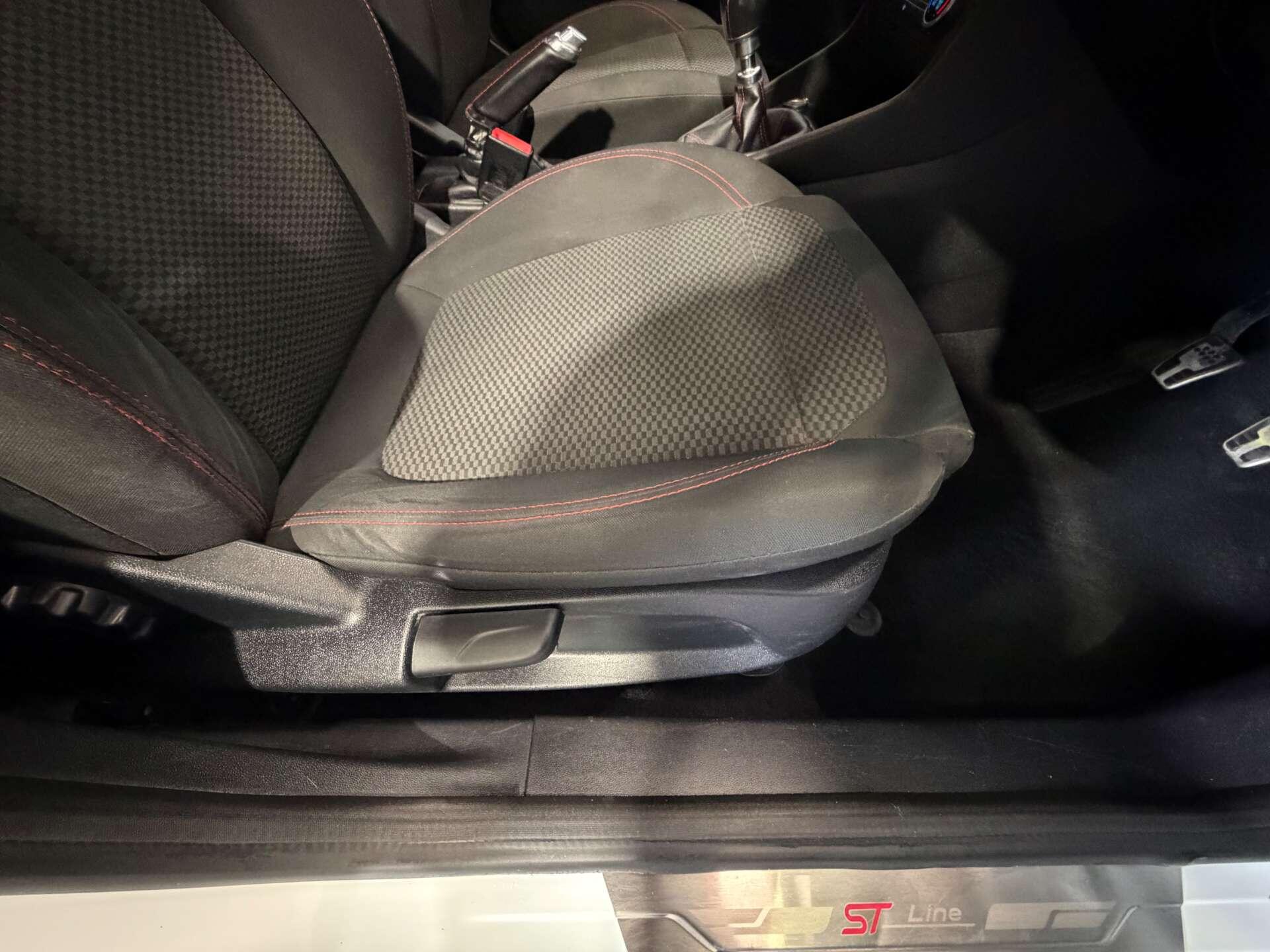 Ford Fiesta view 17