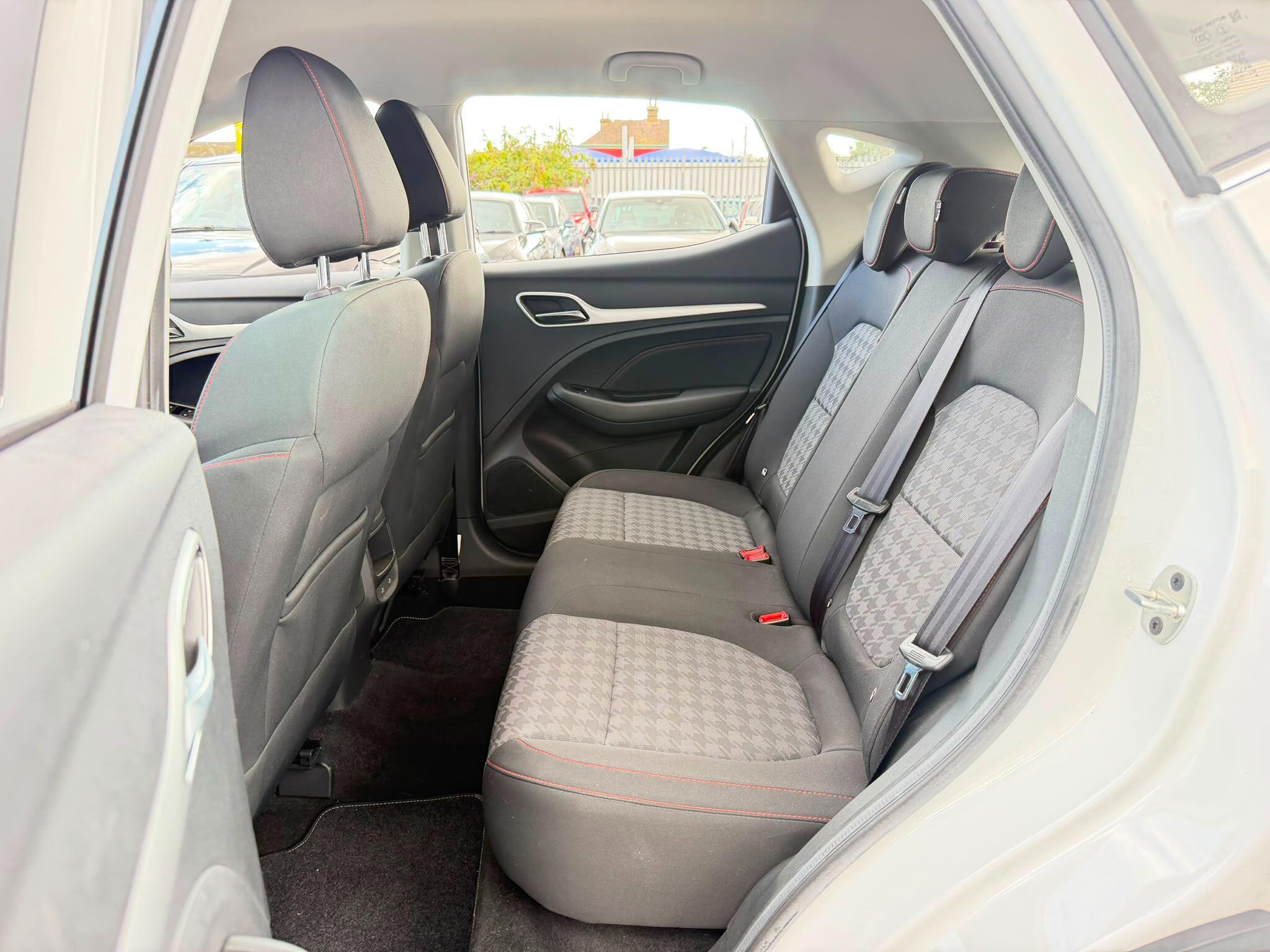 MG ZS view 15