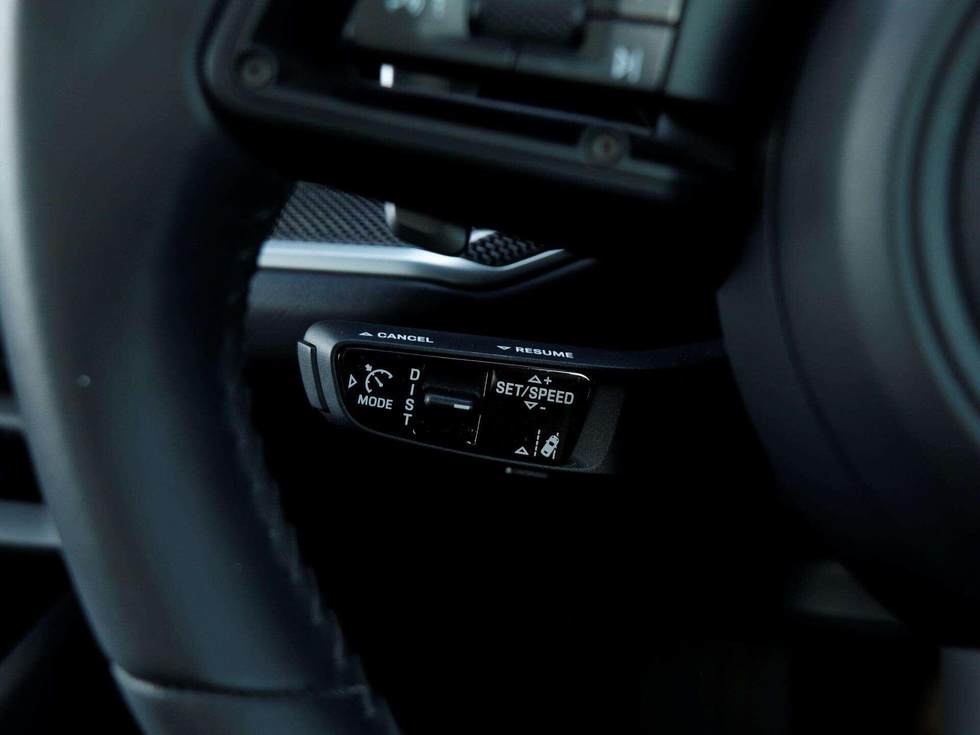 Porsche Cayenne view 19