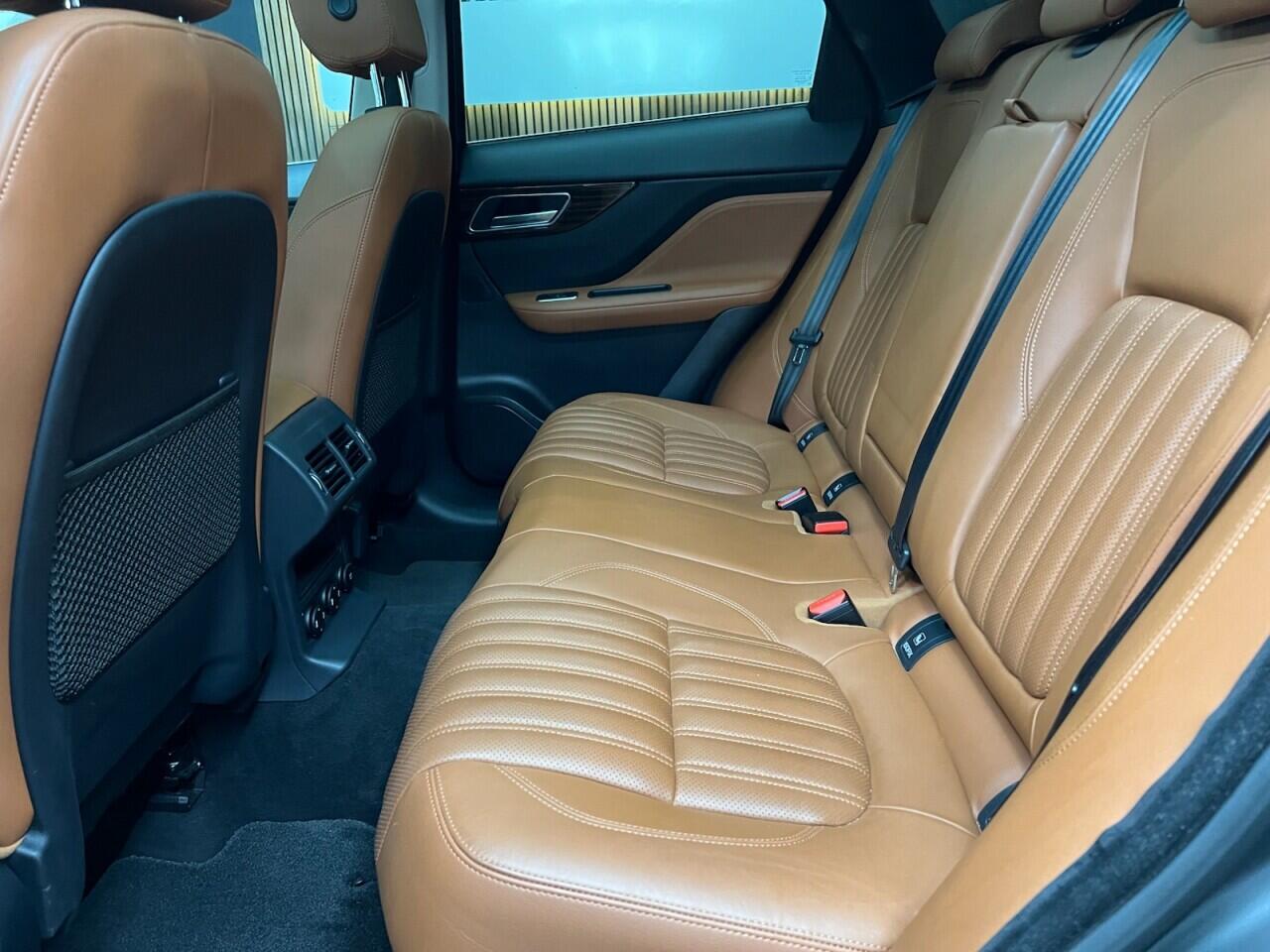 Jaguar F-Pace view 45