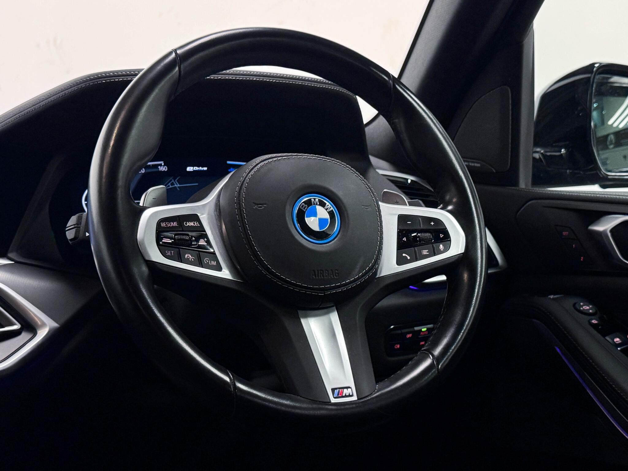 BMW X5 view 35