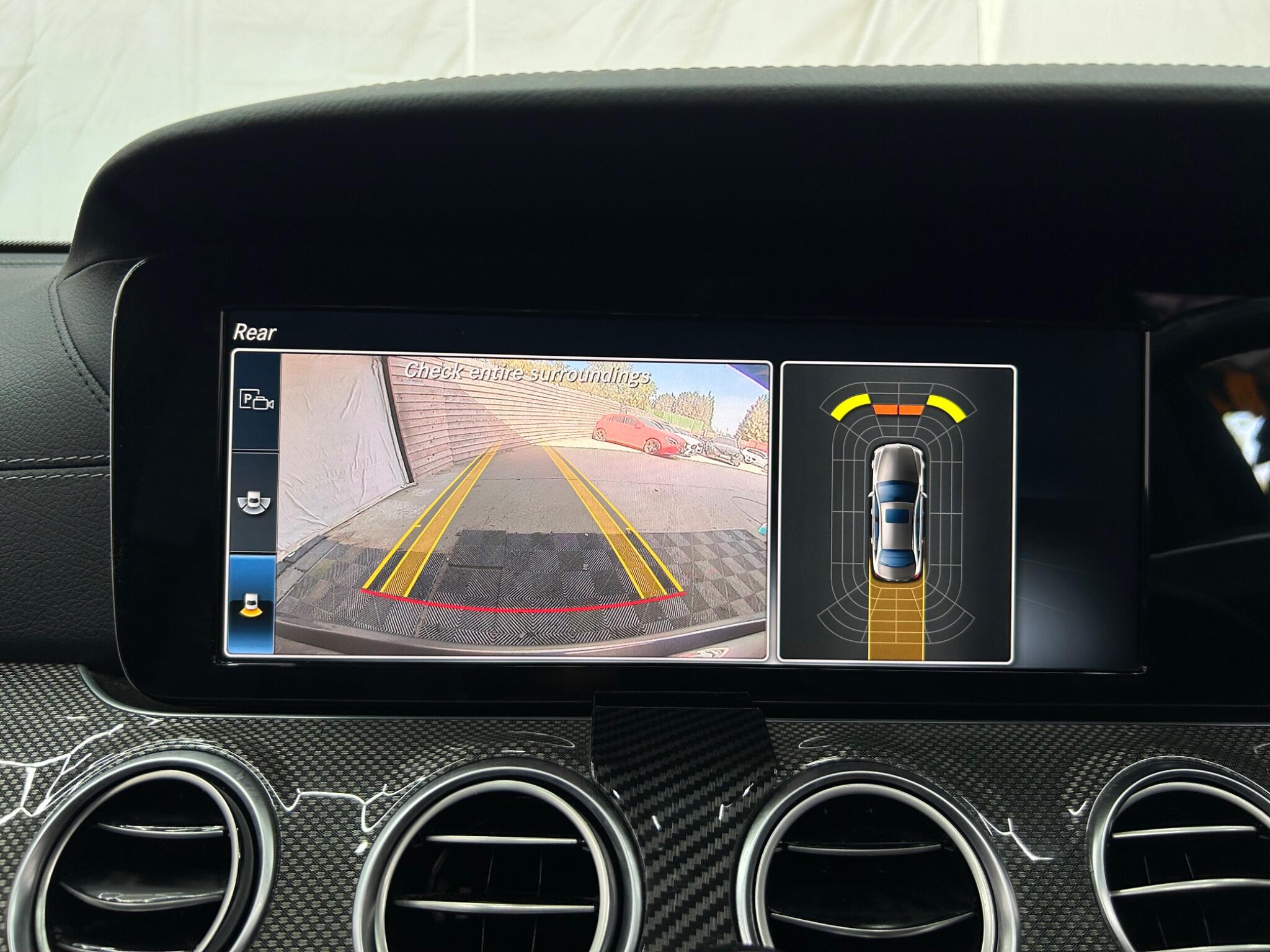 Mercedes-Benz E Class view 37