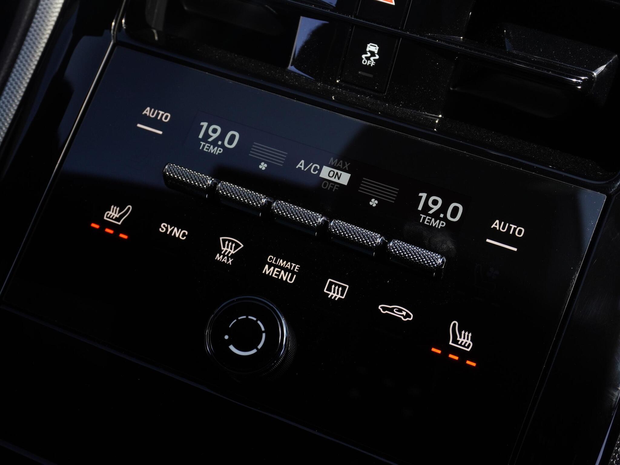 Porsche Panamera view 22