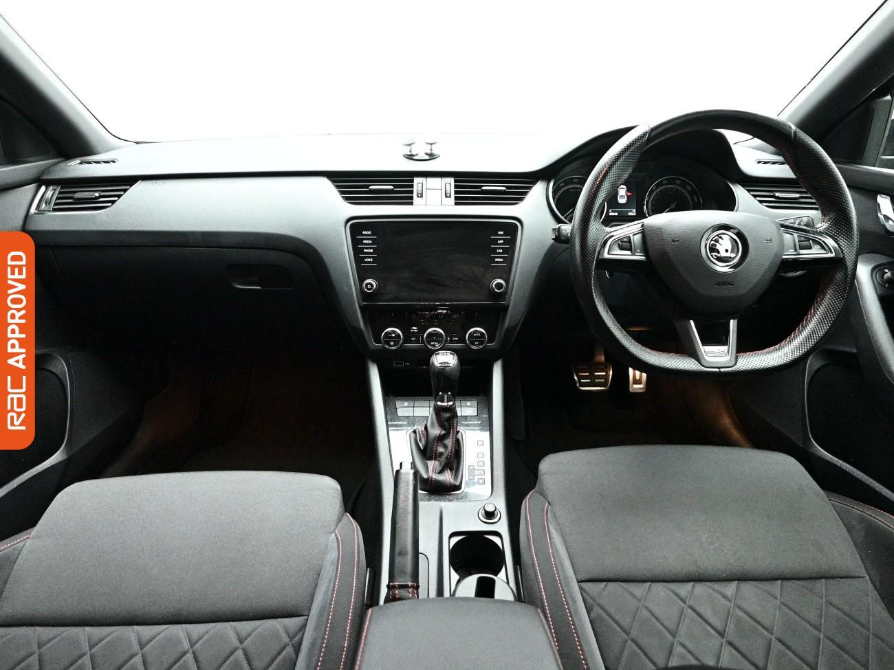 Skoda Octavia view 2