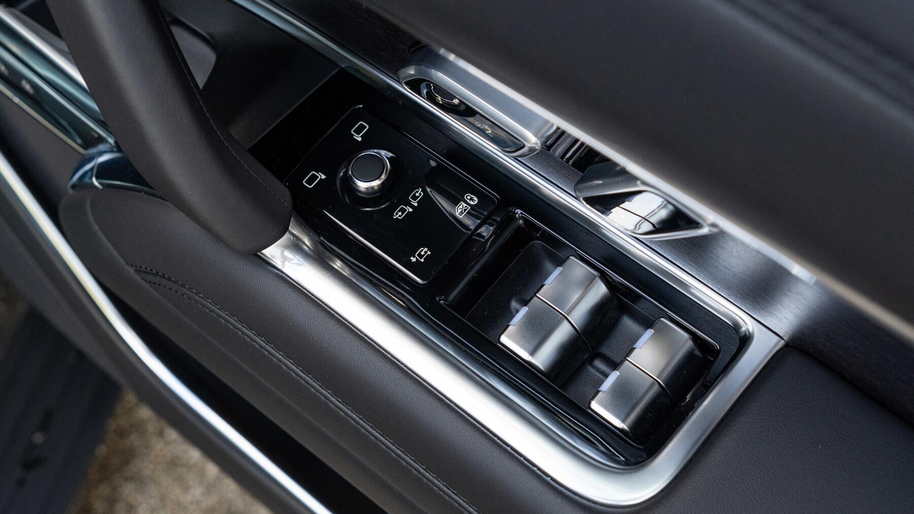 Land Rover Range Rover view 81