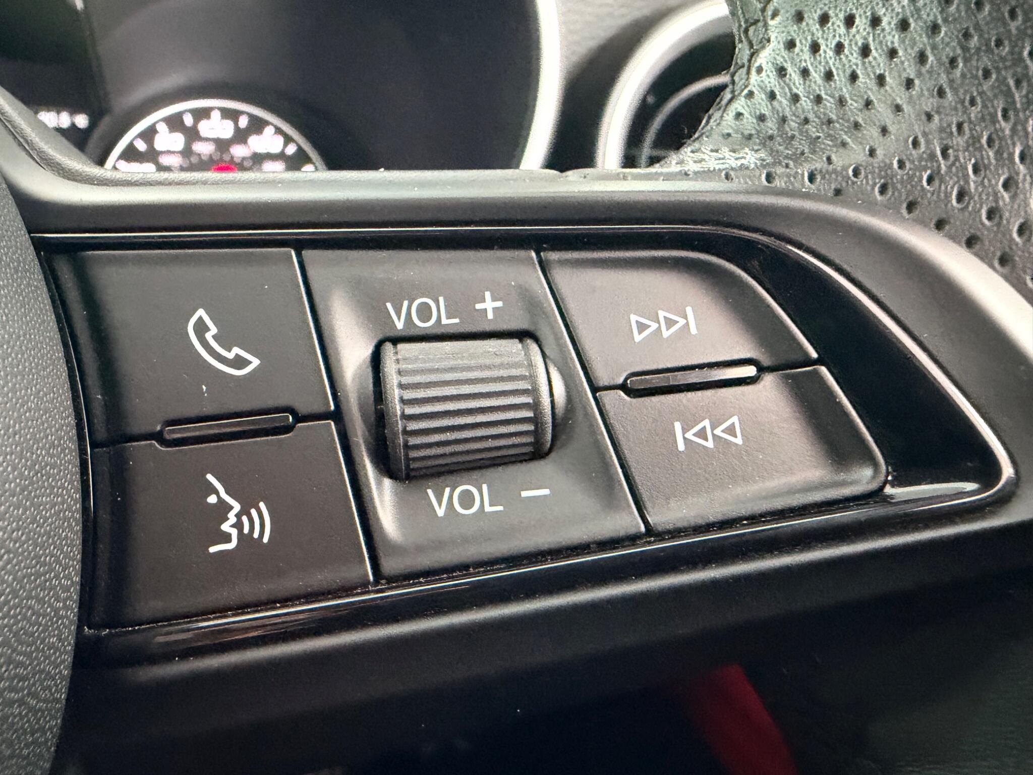 Alfa Romeo Stelvio view 17
