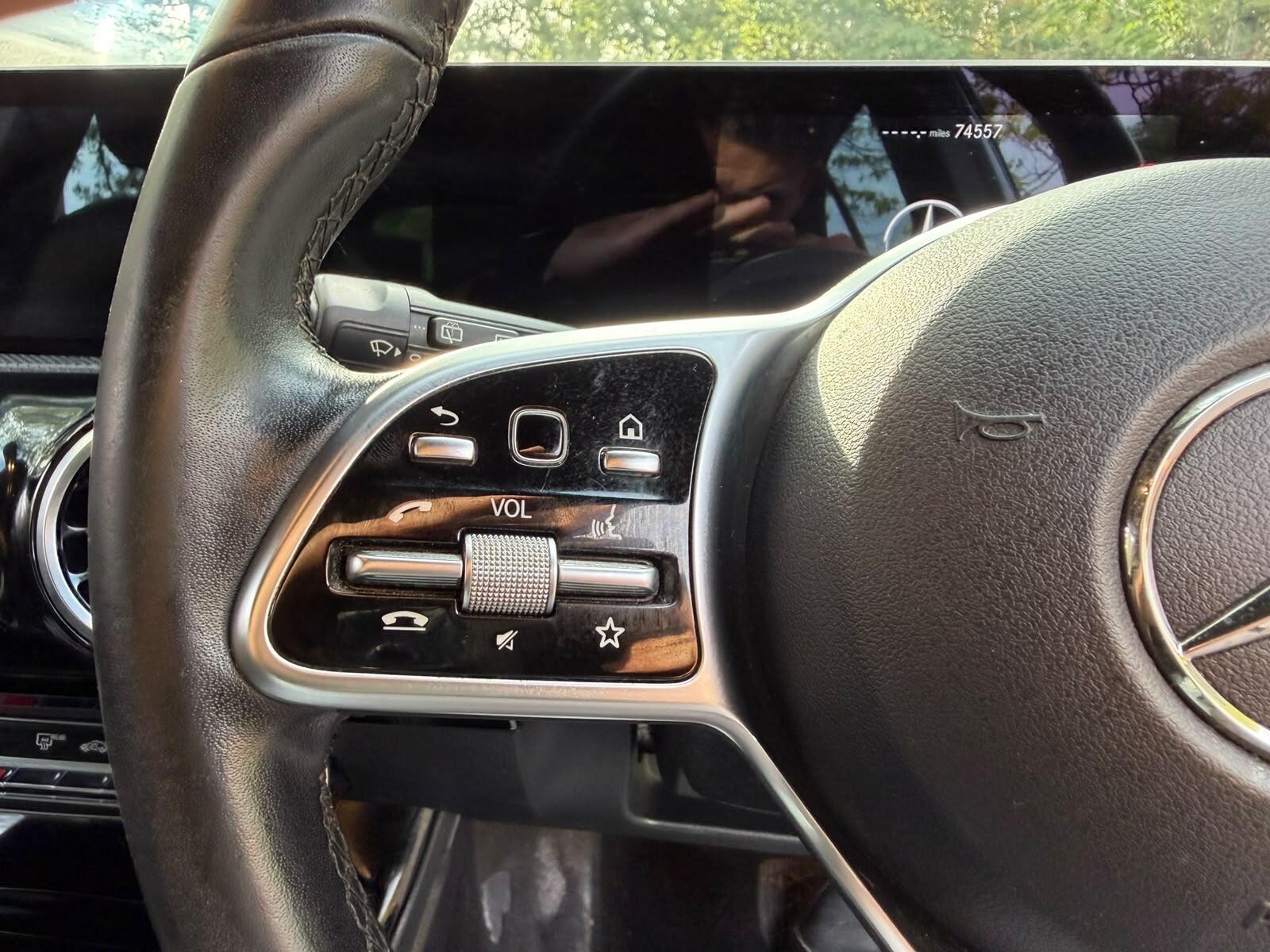 Mercedes-Benz A-Class view 25