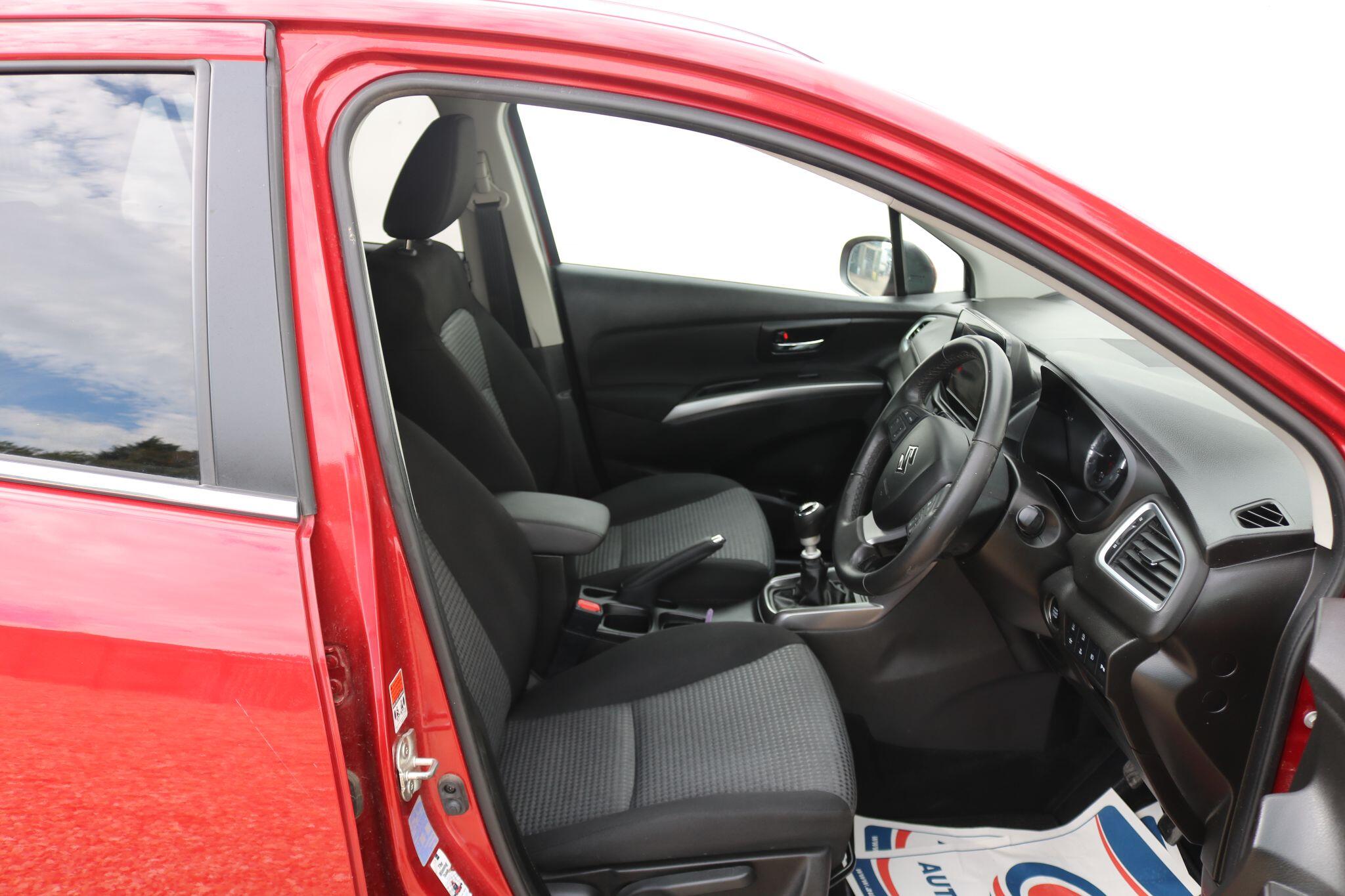Suzuki S-Cross view 22