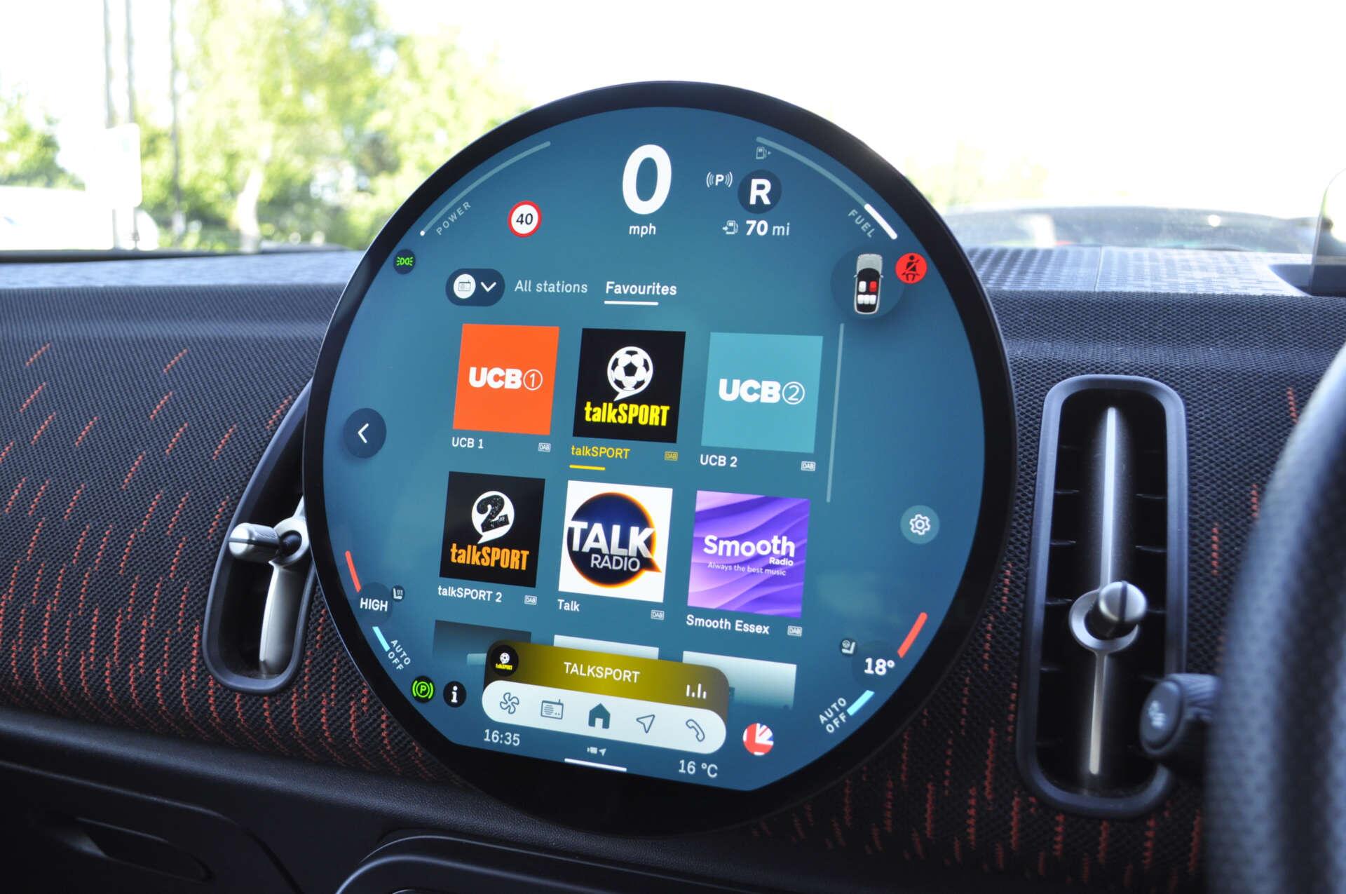 Mini Countryman view 21