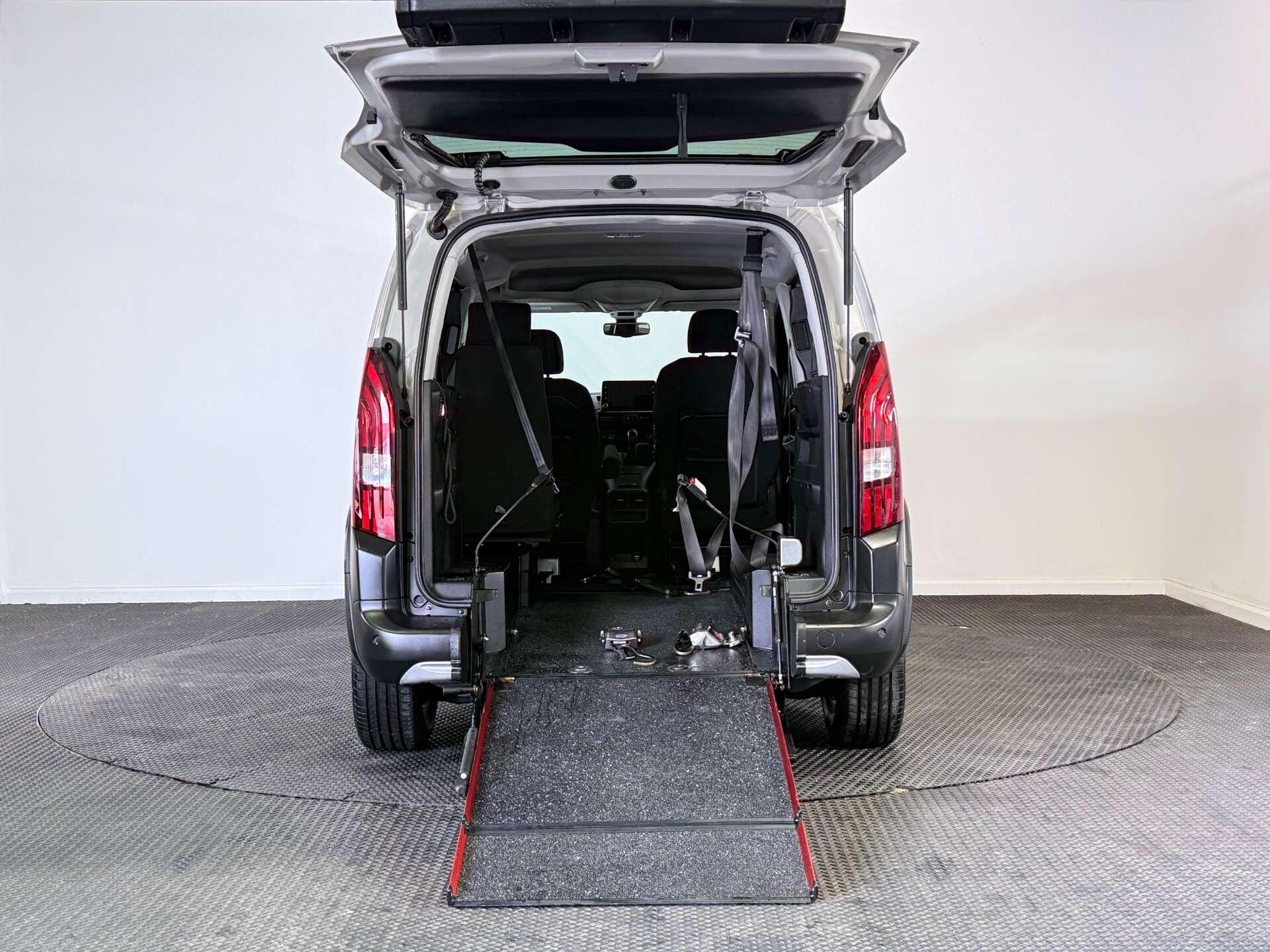 Peugeot Rifter view 7