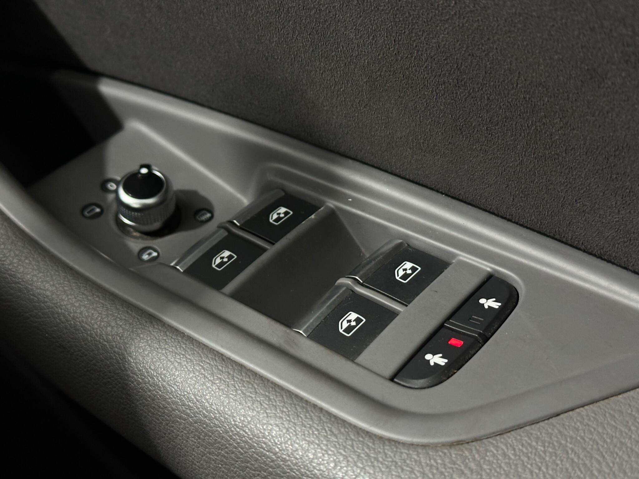 Audi A4 view 19