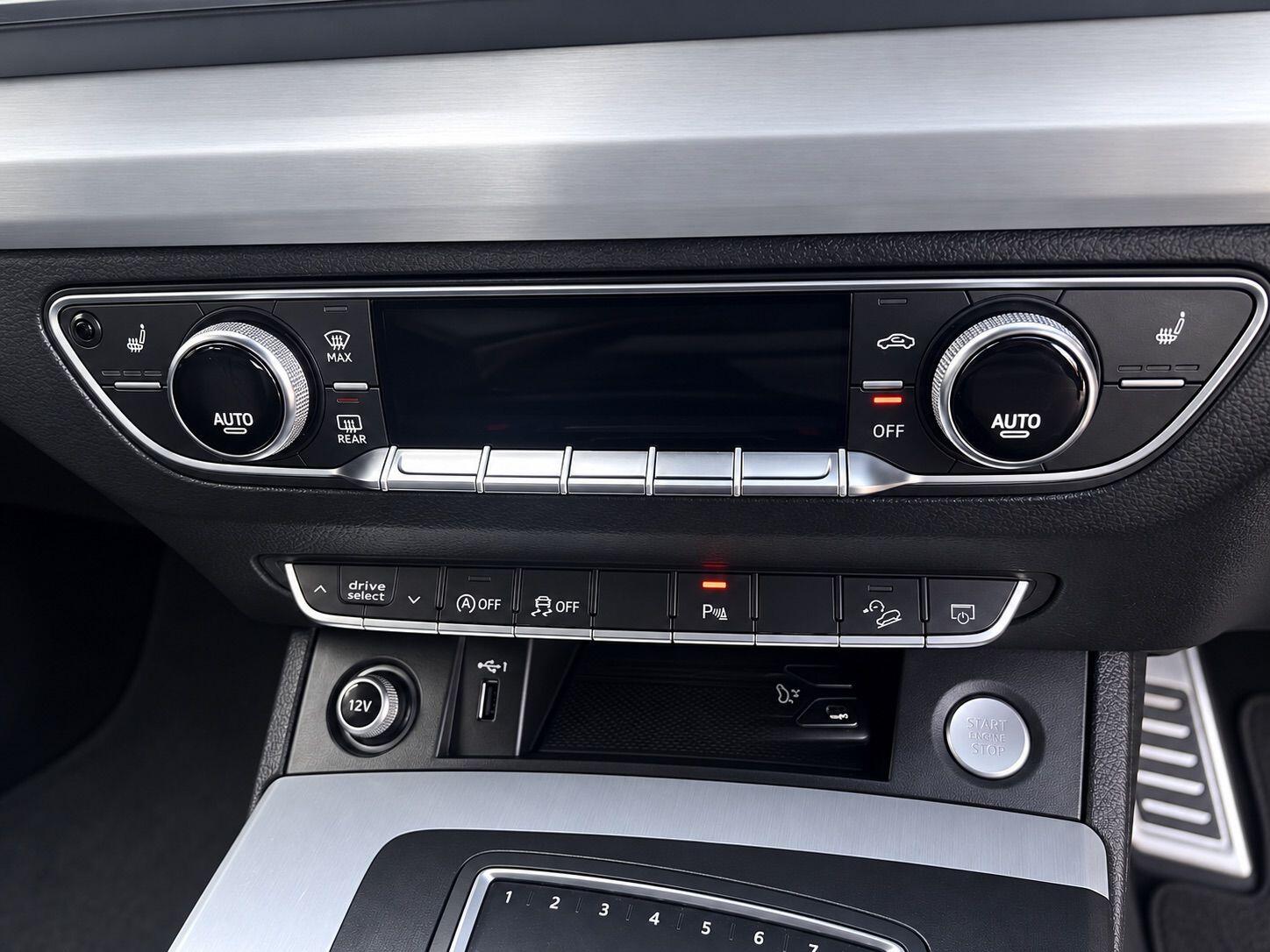 Audi Q5 view 24