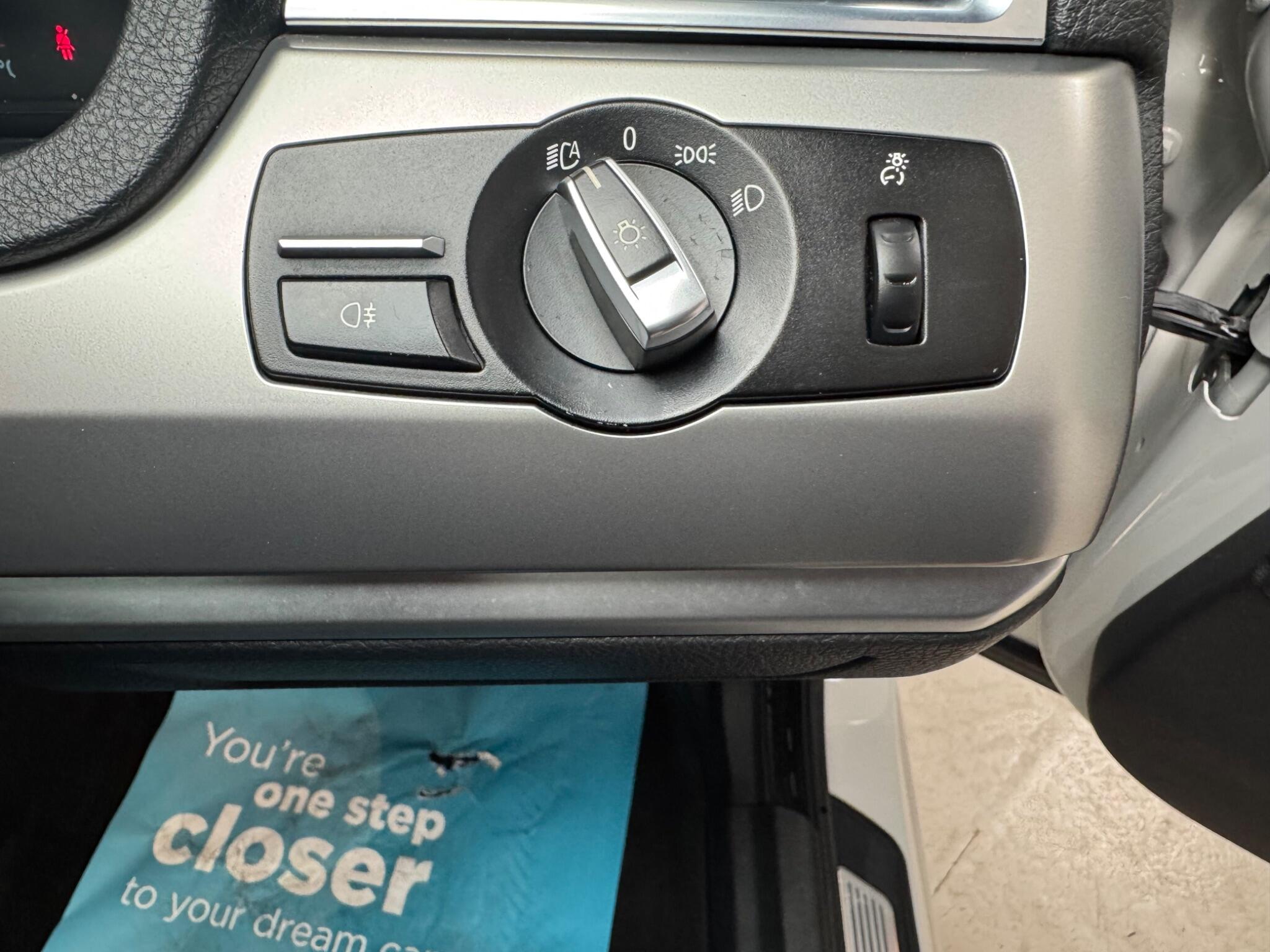 BMW 5 Series view 13