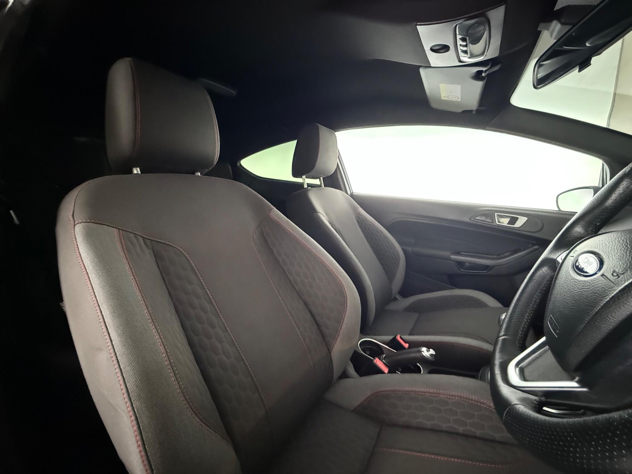 Ford Fiesta view 21