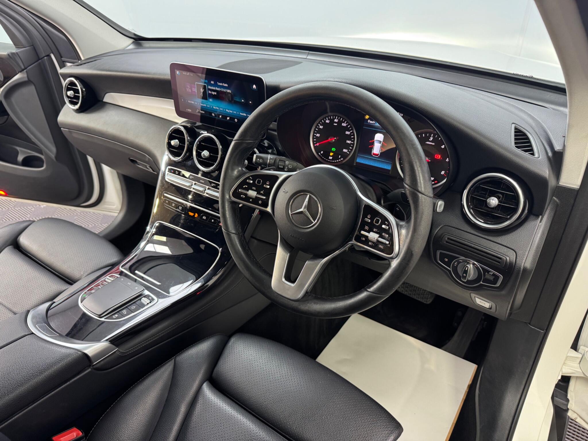 Mercedes-Benz GLC view 47