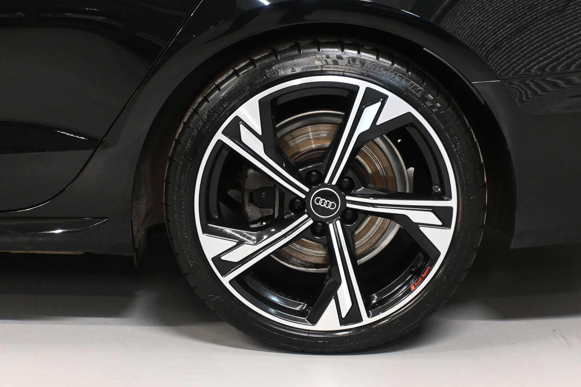 Audi A4 view 23