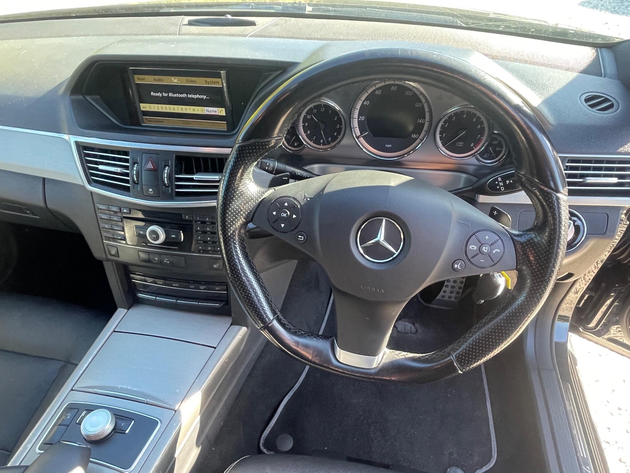 Mercedes-Benz E-Class view 30