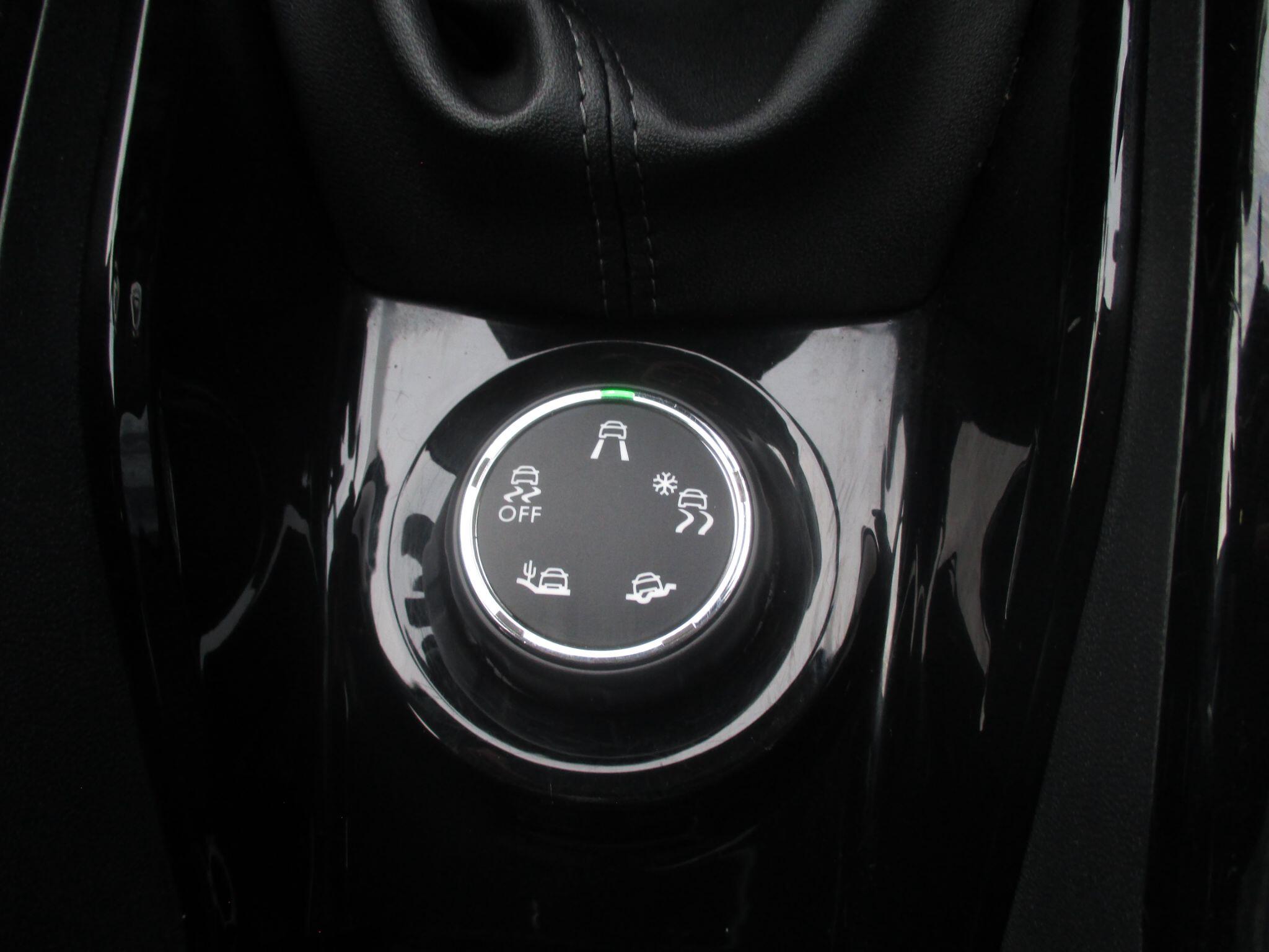 Peugeot 2008 view 39