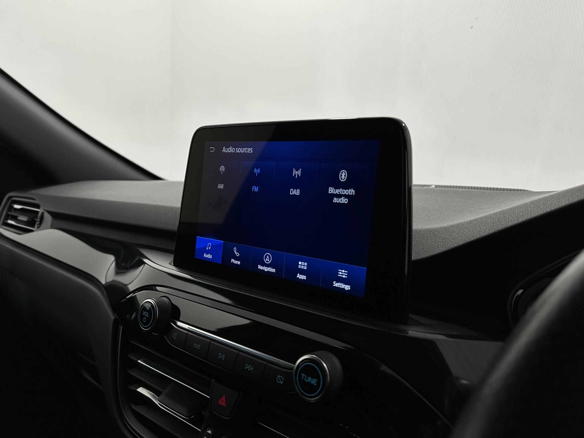 Ford Kuga view 25