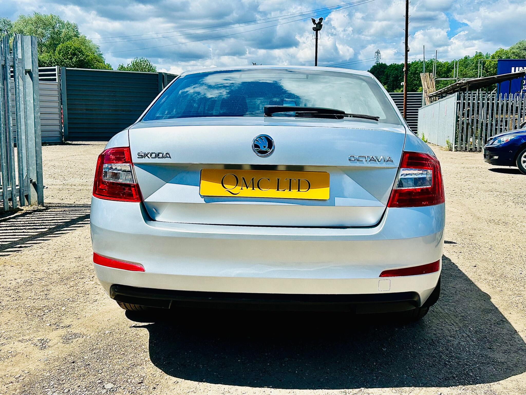 Skoda Octavia view 7