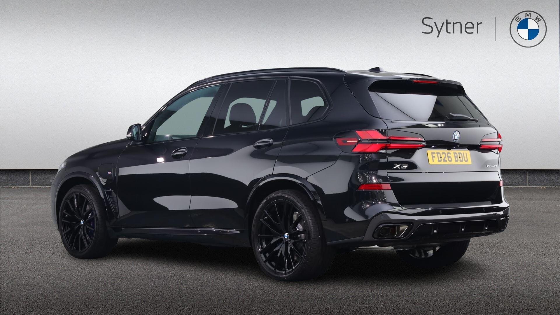 BMW X5 view 2