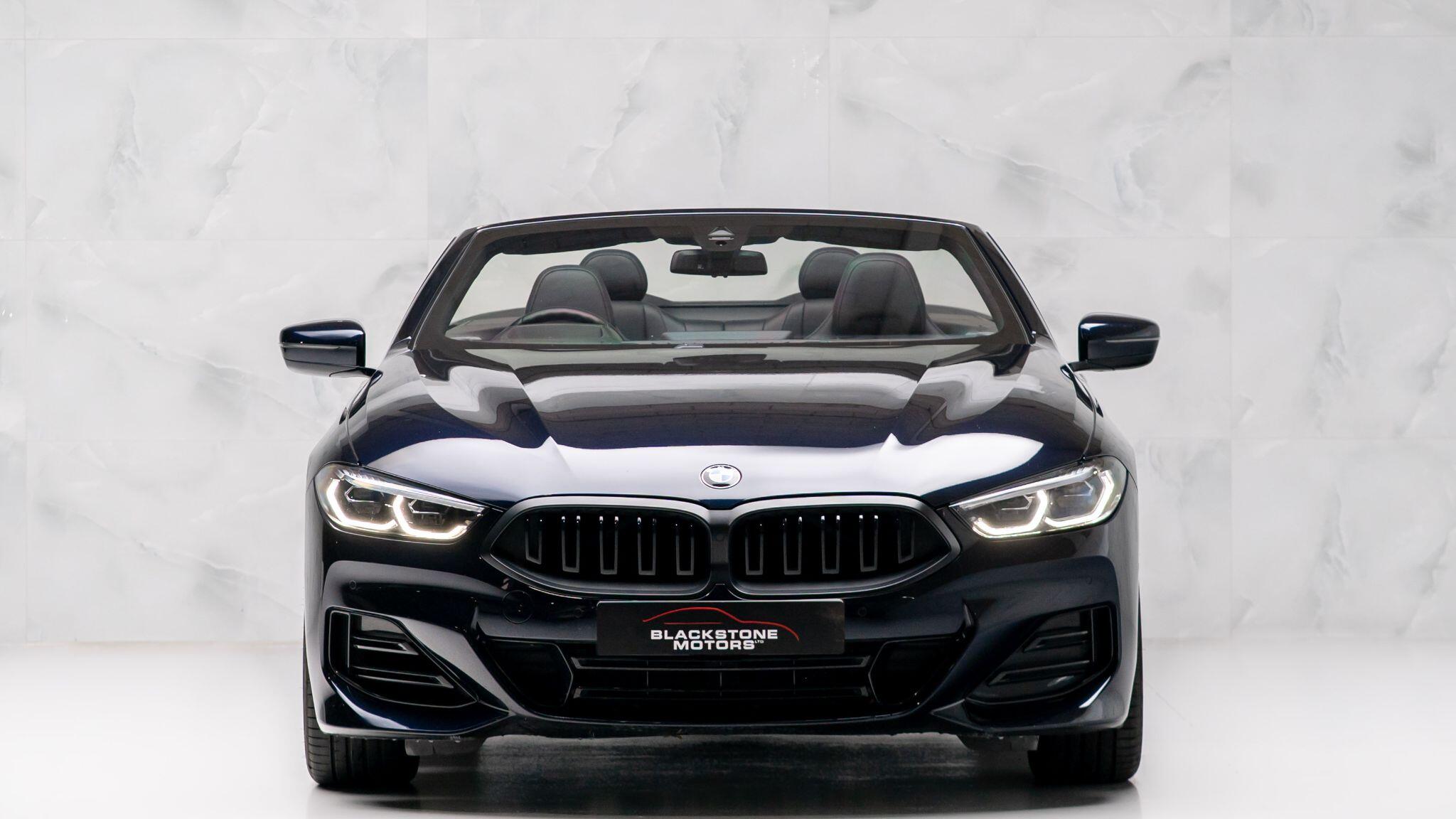 BMW 8 Series view 4