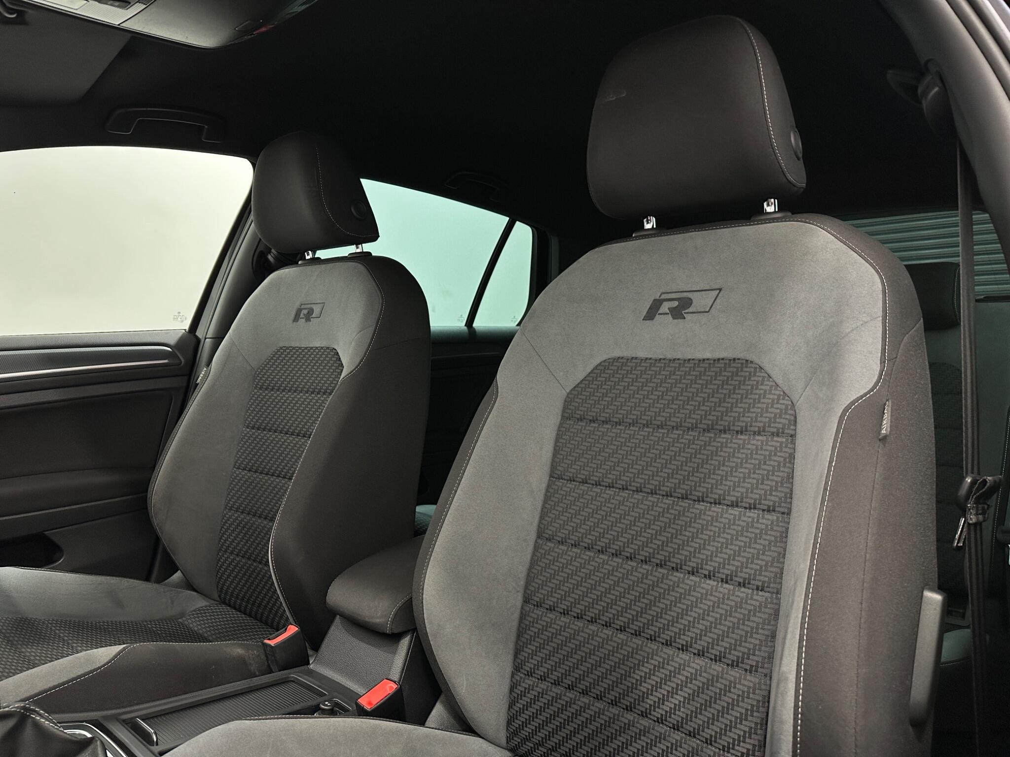 Volkswagen Golf view 37