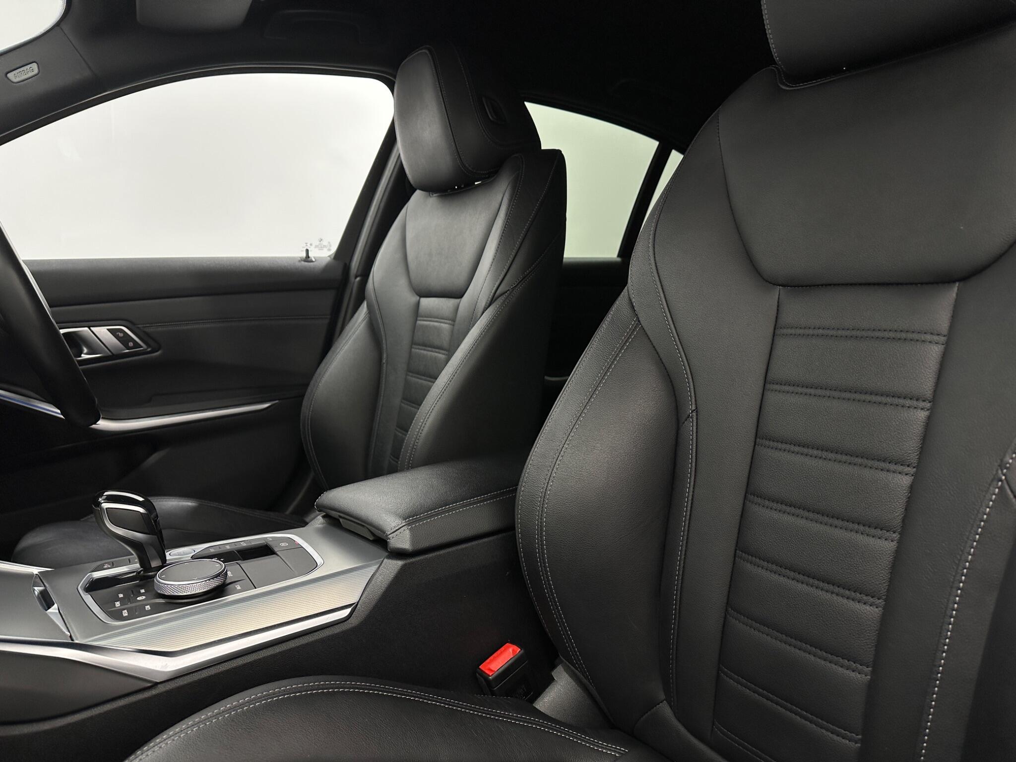 BMW 3 Series view 36