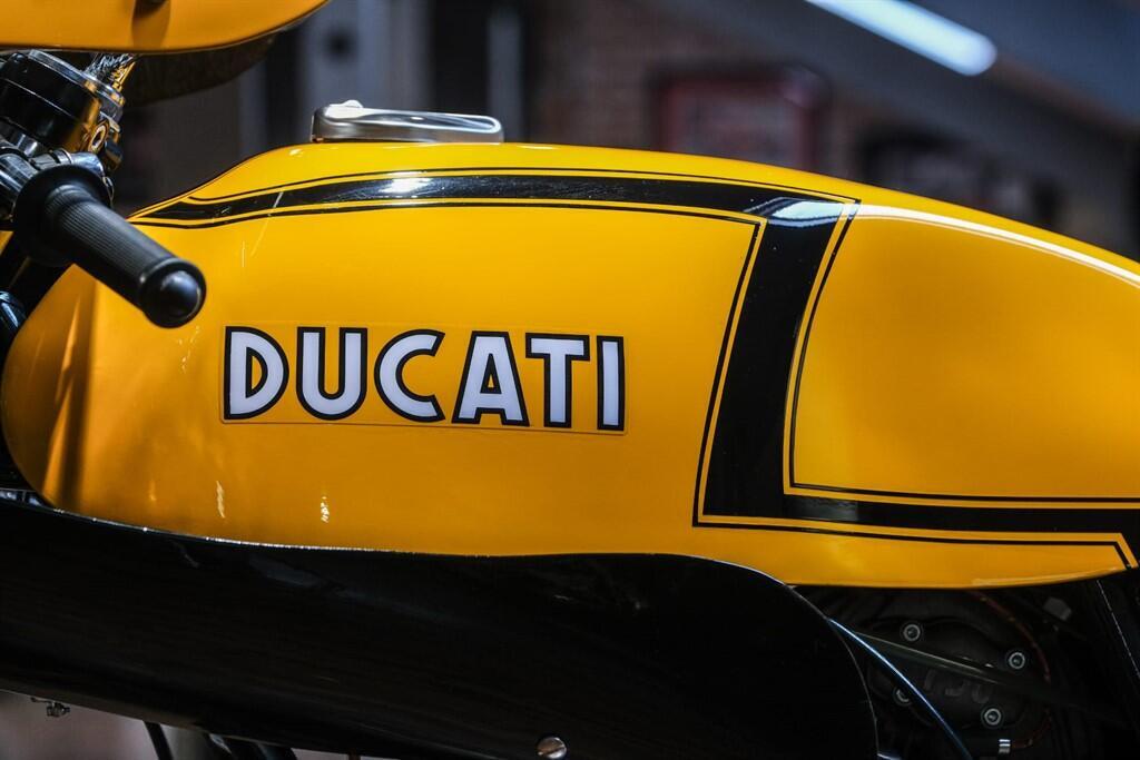 Ducati 750 view 22