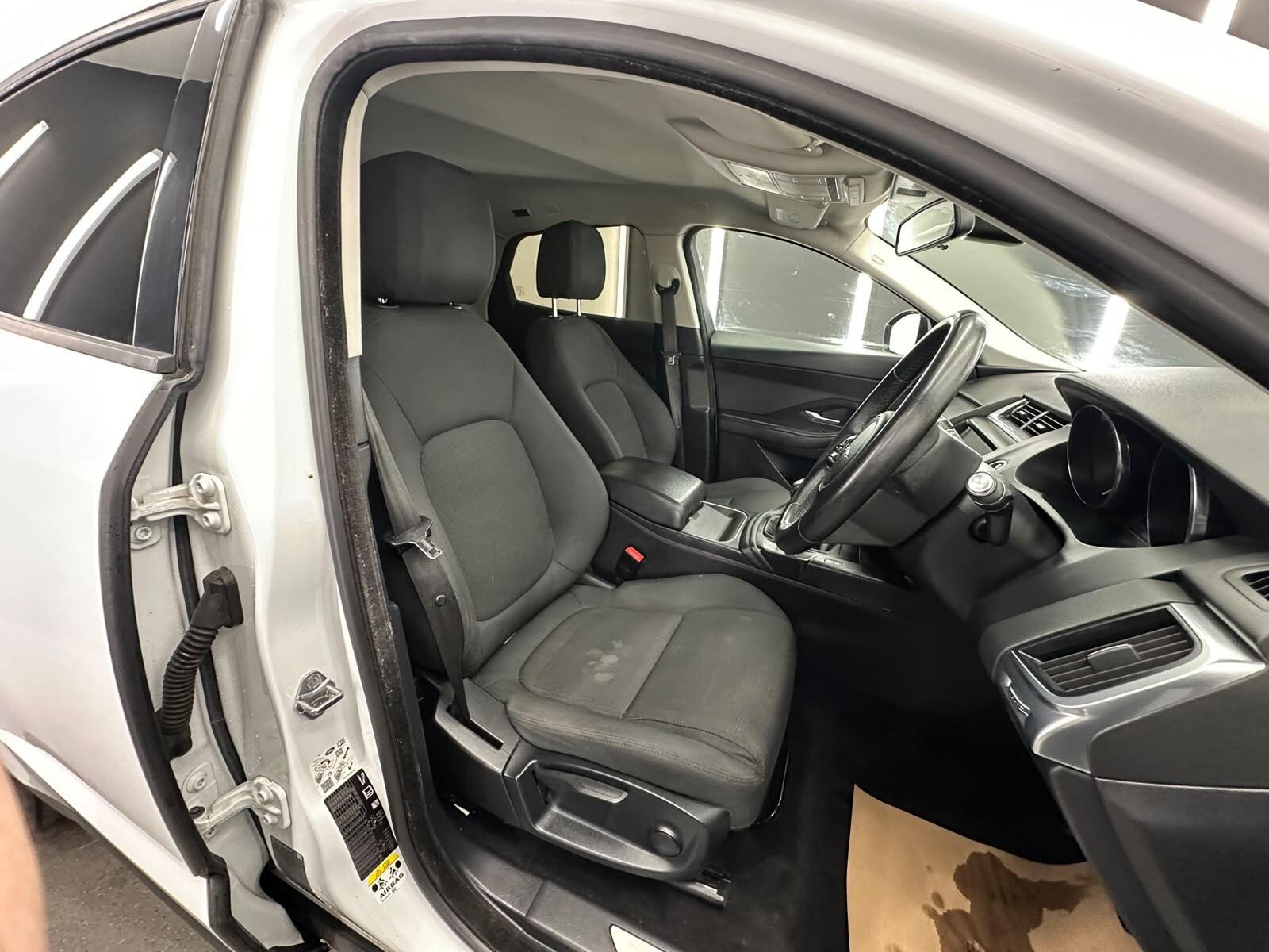 Jaguar E-Pace view 32