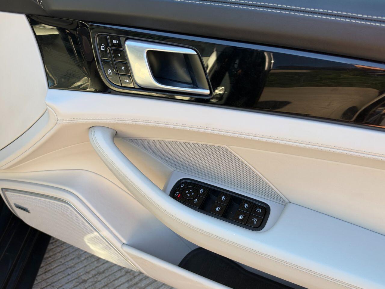 Porsche Panamera view 38