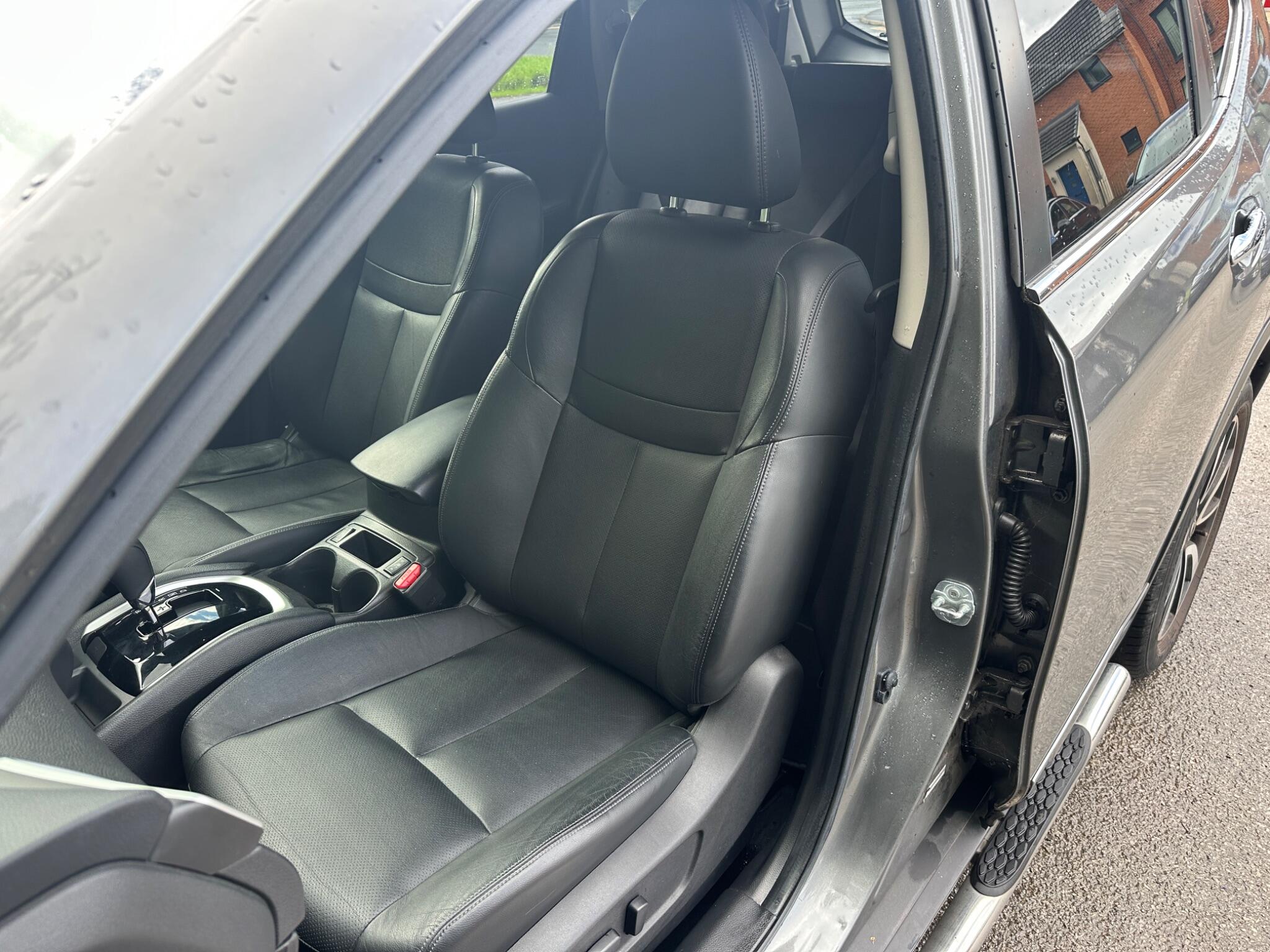 Nissan X-Trail view 16