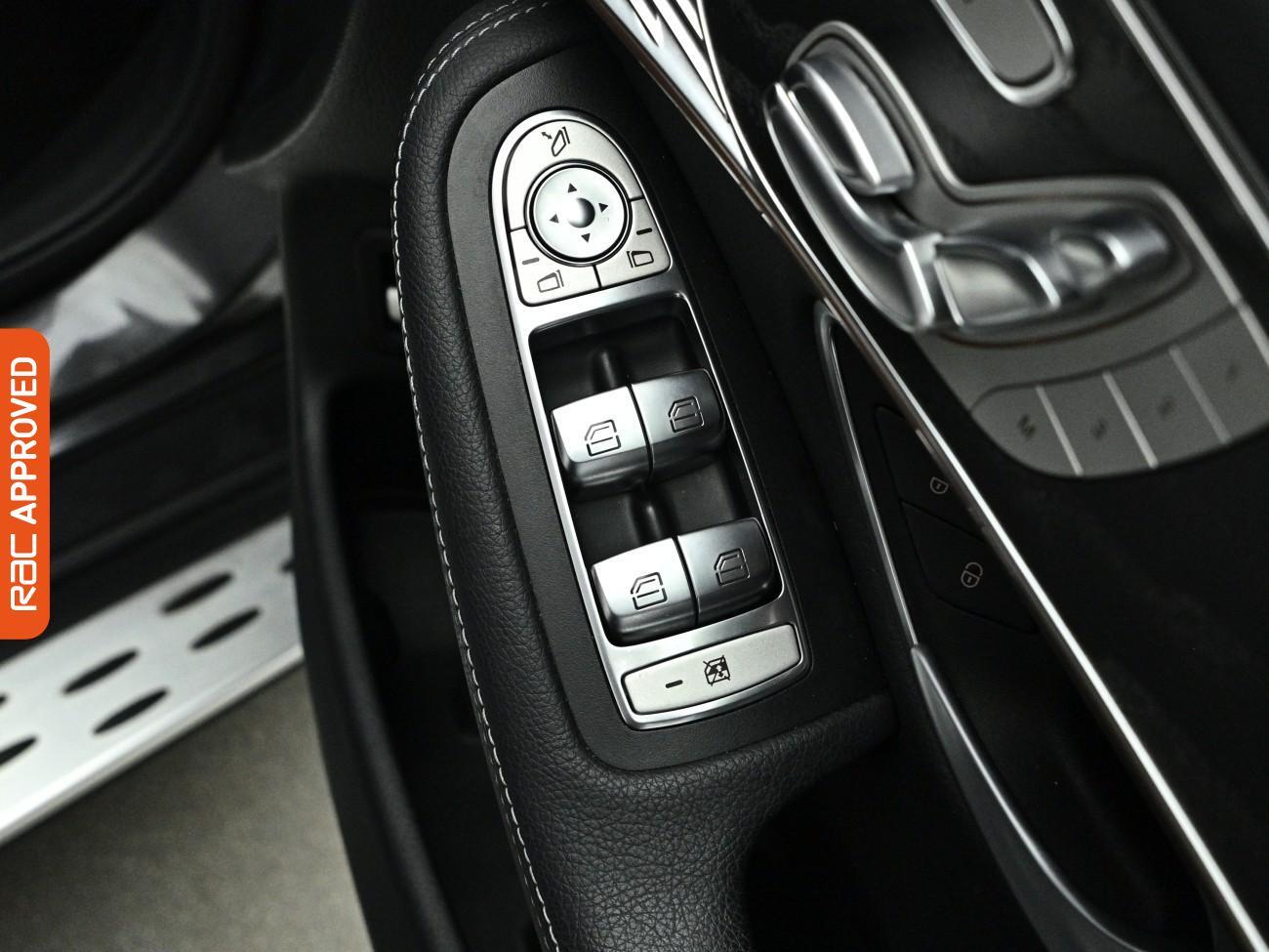 Mercedes-Benz Eqc view 27
