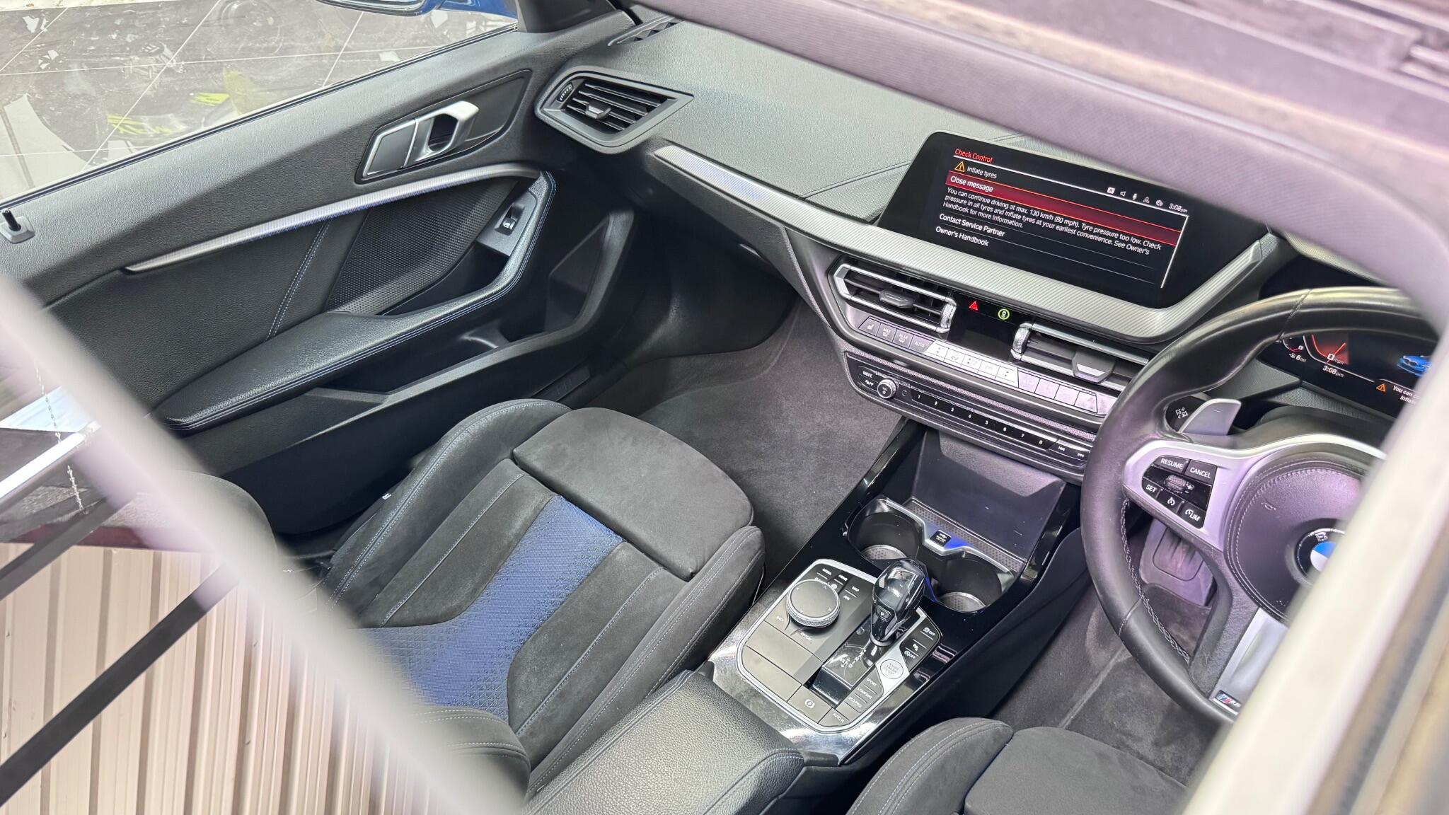 BMW 1 Series view 29