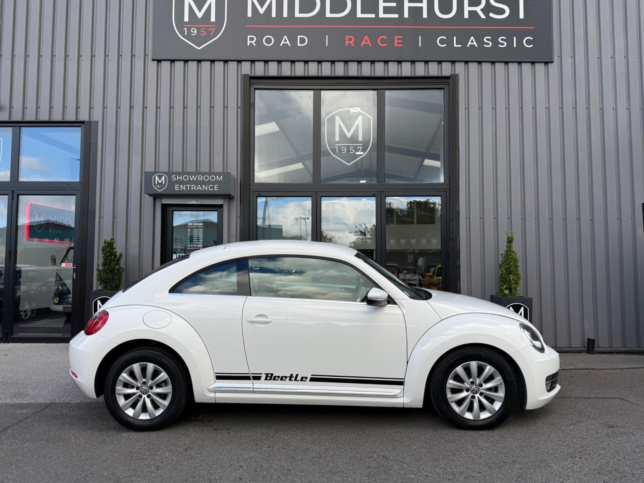 Volkswagen Beetle view 52