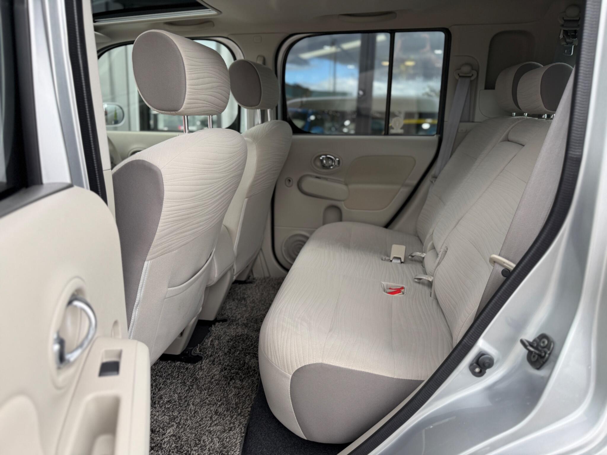 Nissan Cube view 45