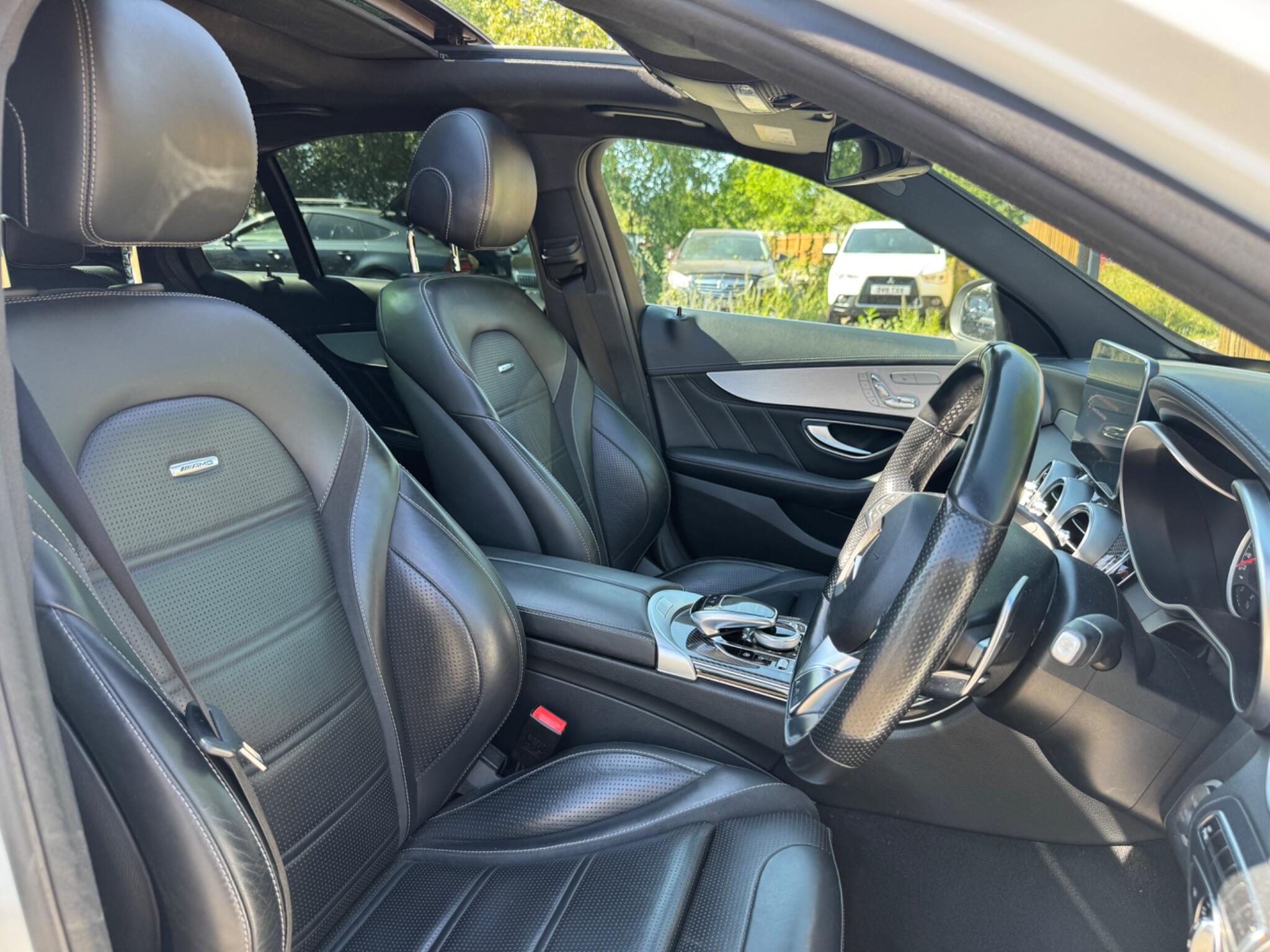 Mercedes-Benz C-Class view 20