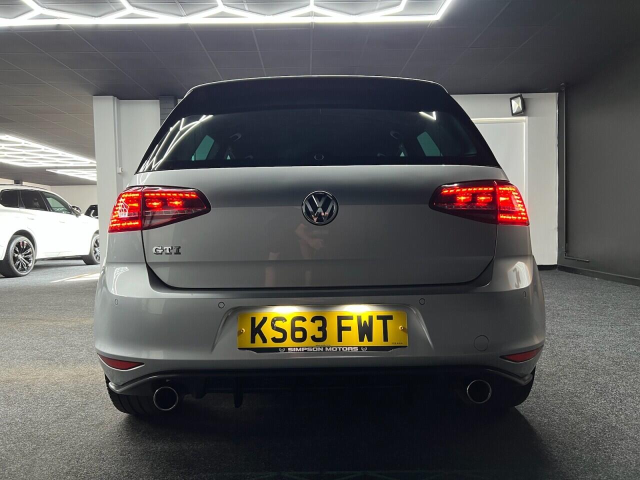 Volkswagen Golf view 10
