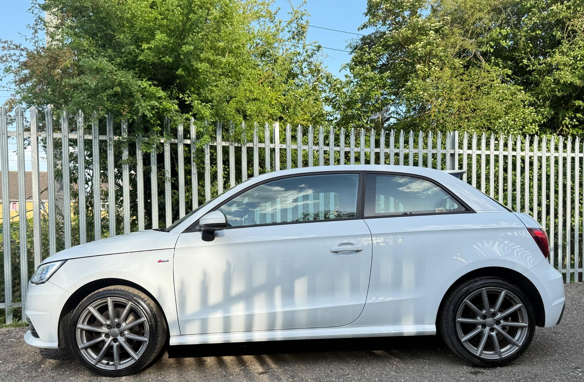 2015 Audi A1 image 5