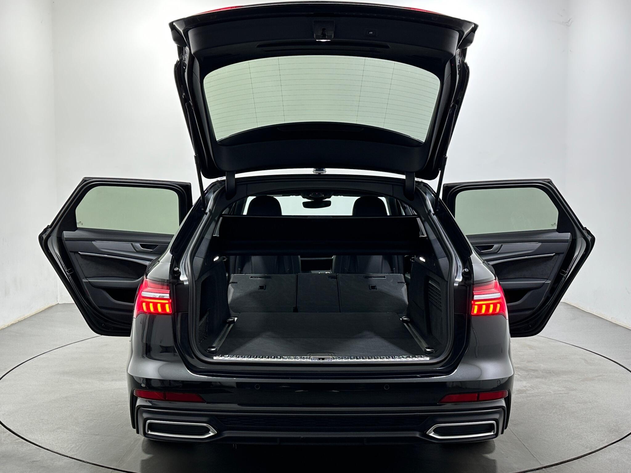 Audi A6 view 43