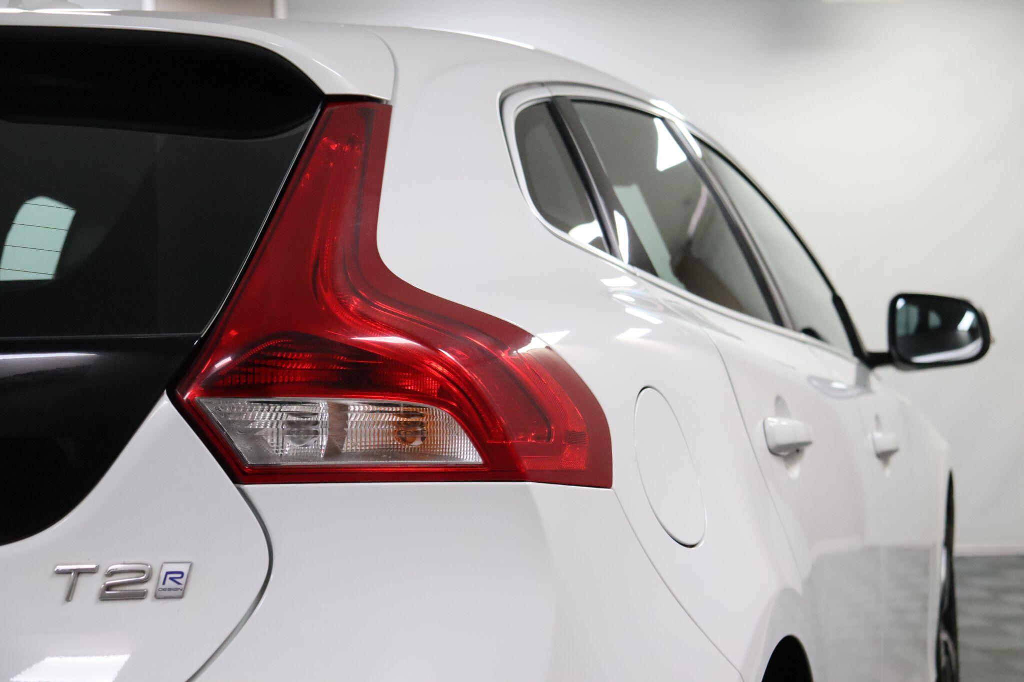 Volvo V40 view 23