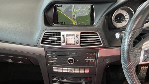 Mercedes-Benz E Class view 10