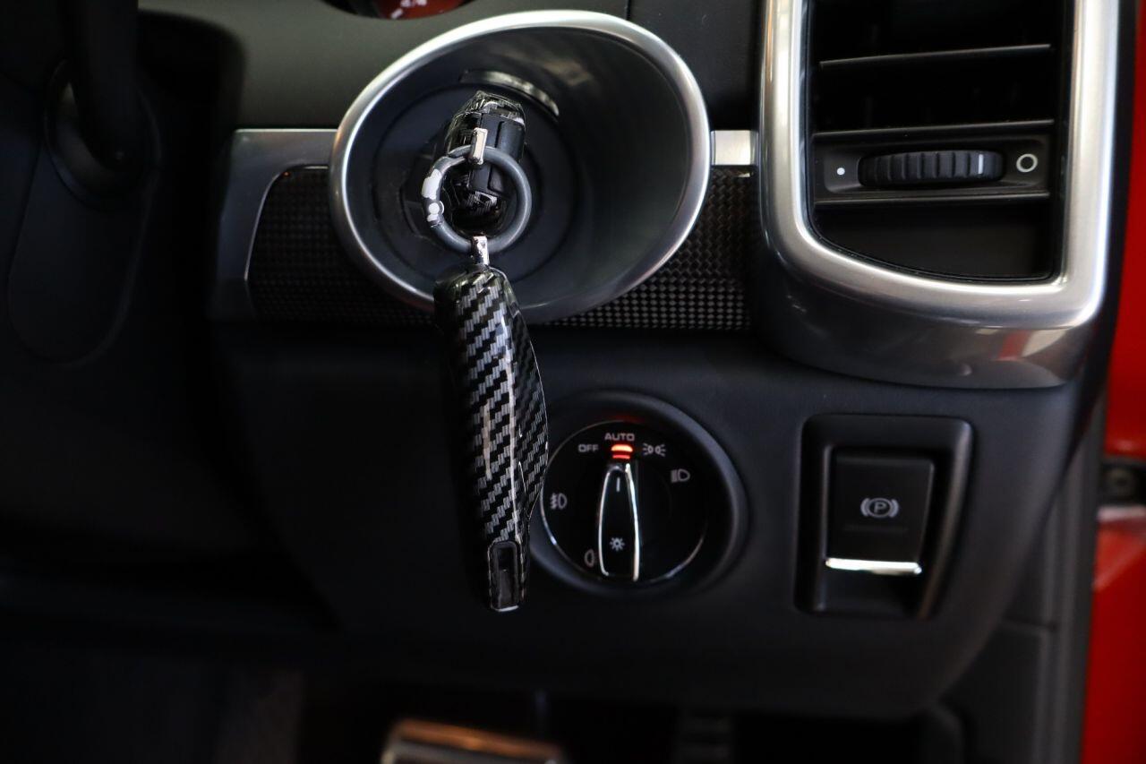 Porsche Cayenne view 28