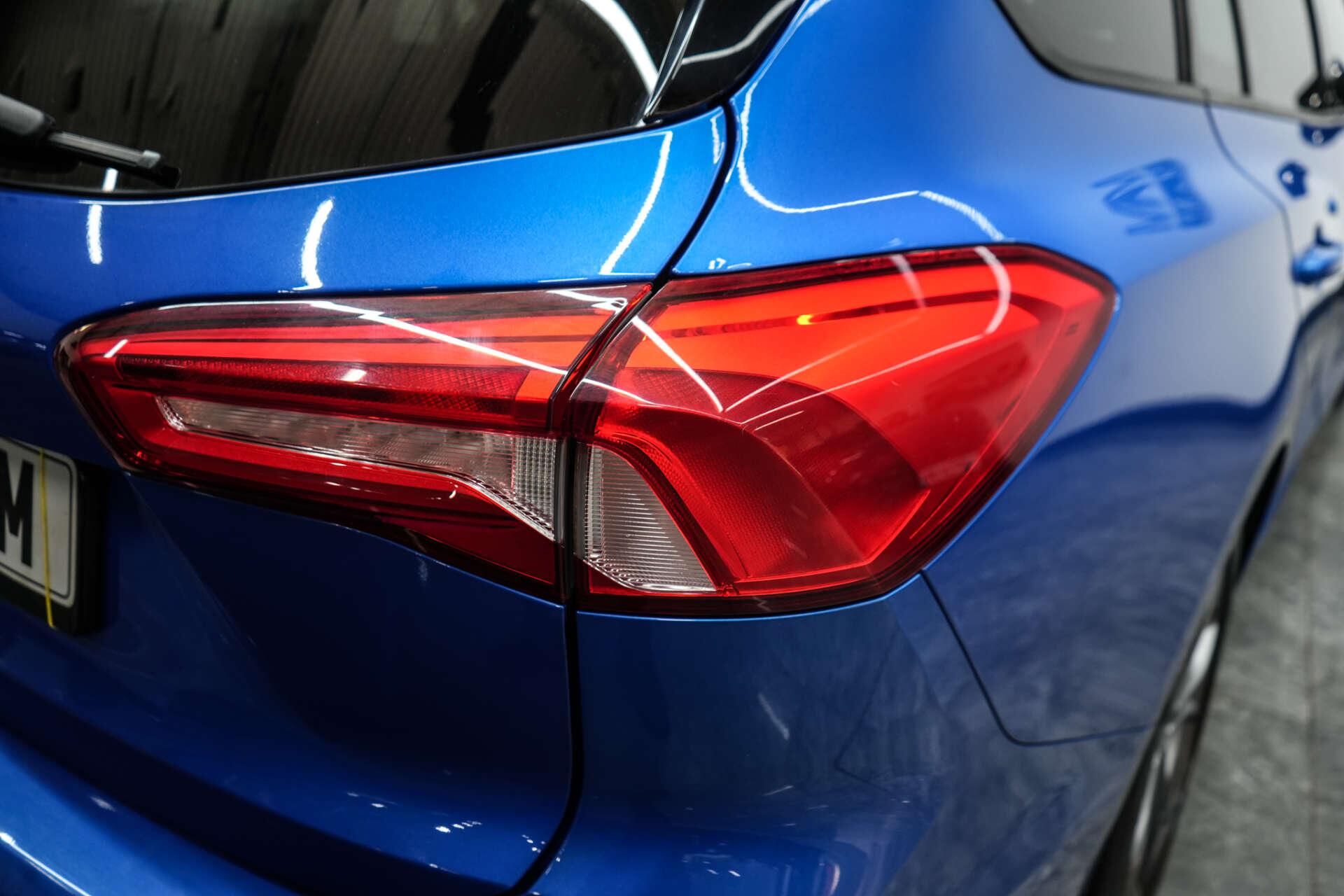 Ford Focus view 11