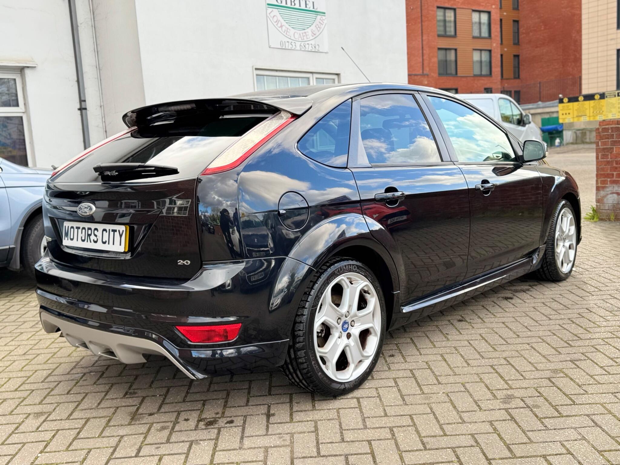 Ford Focus view 10