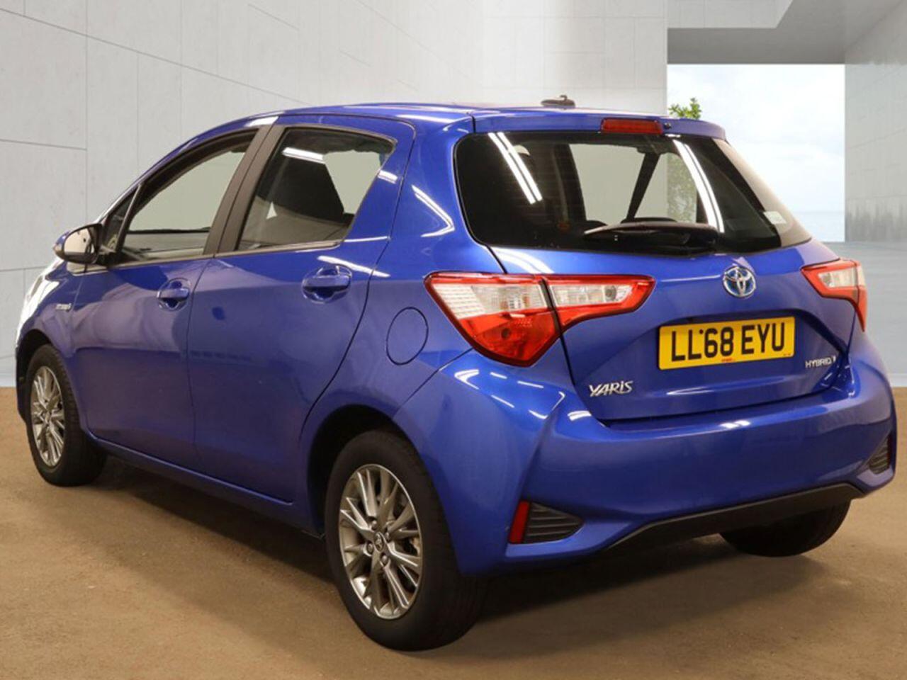 Toyota Yaris view 2
