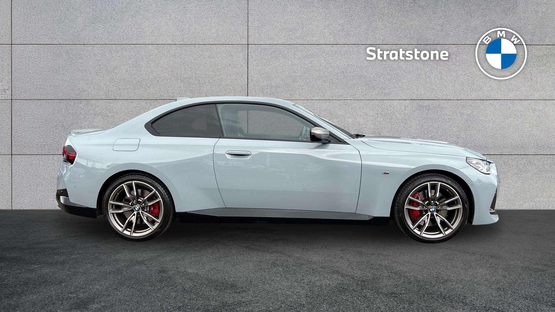 BMW 2 Series view 4